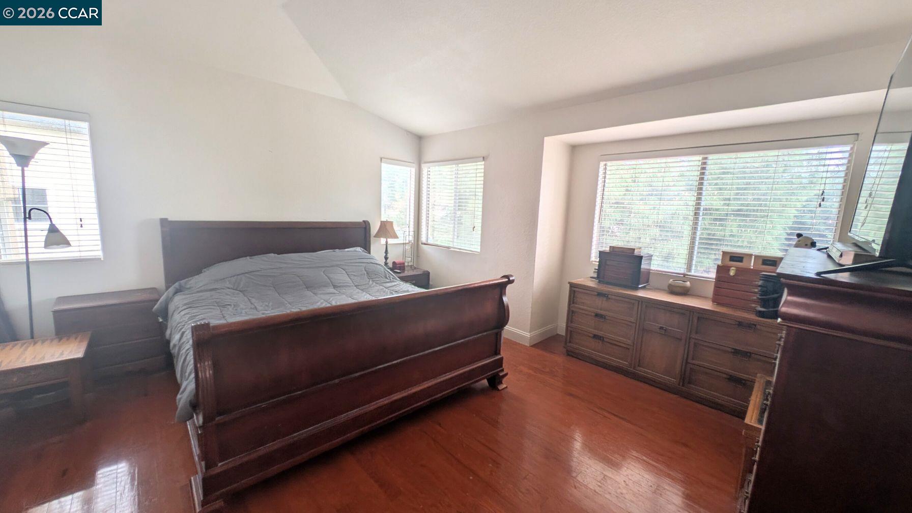 Detail Gallery Image 8 of 18 For 5029 Bridle Way, Antioch,  CA 94531 - 4 Beds | 2/1 Baths