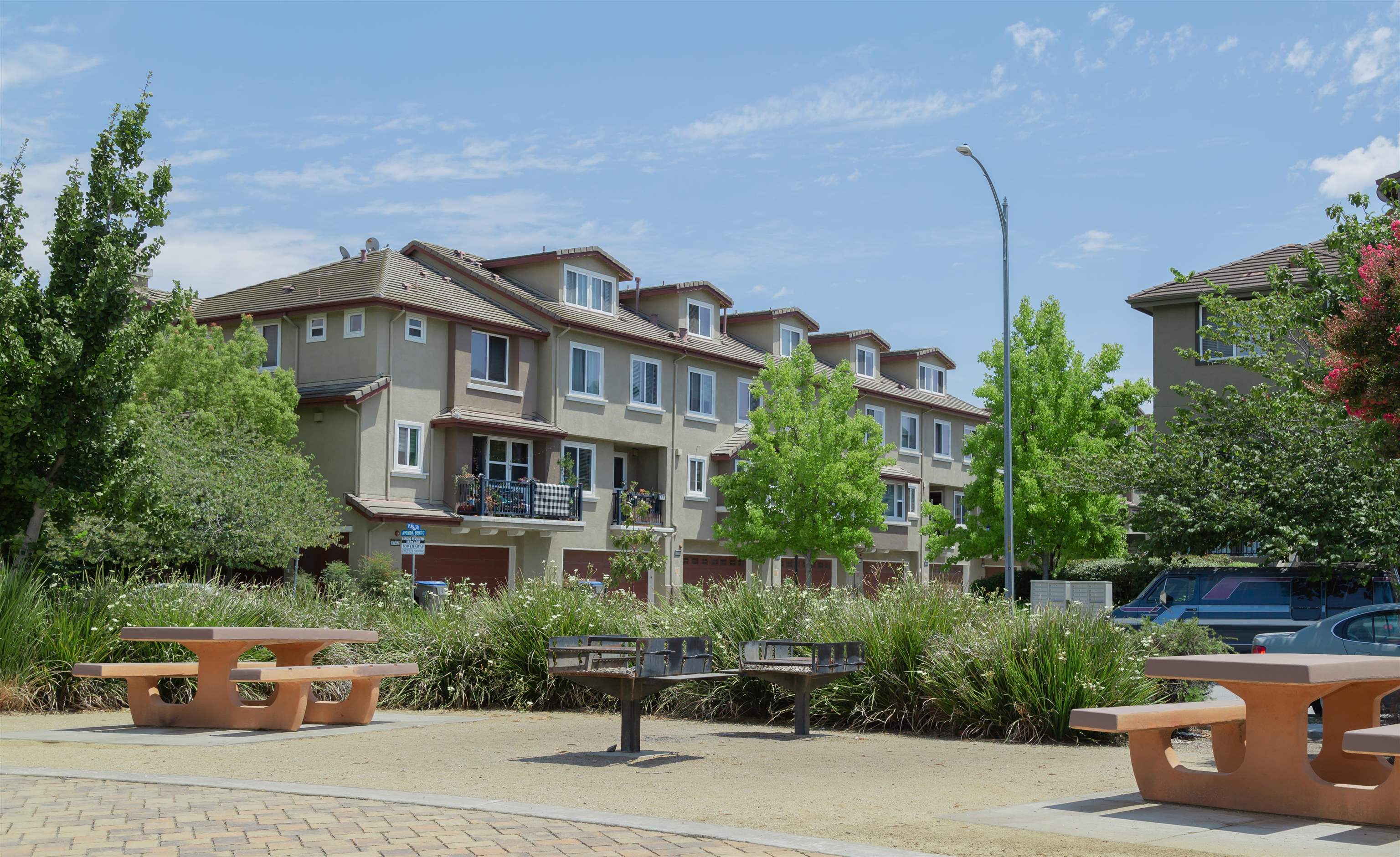 Detail Gallery Image 39 of 42 For 1291 Marcello Dr, San Jose,  CA 95131 - 2 Beds | 2/1 Baths