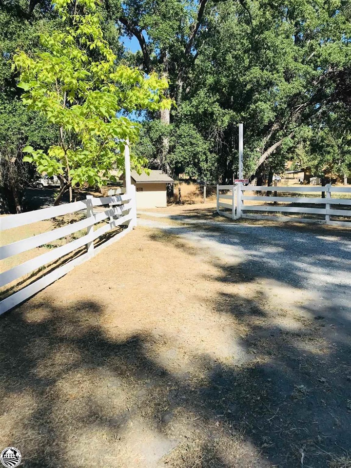 Detail Gallery Image 8 of 47 For 18191 Woodham Carne, Sonora,  CA 95370 - 3 Beds | 1 Baths