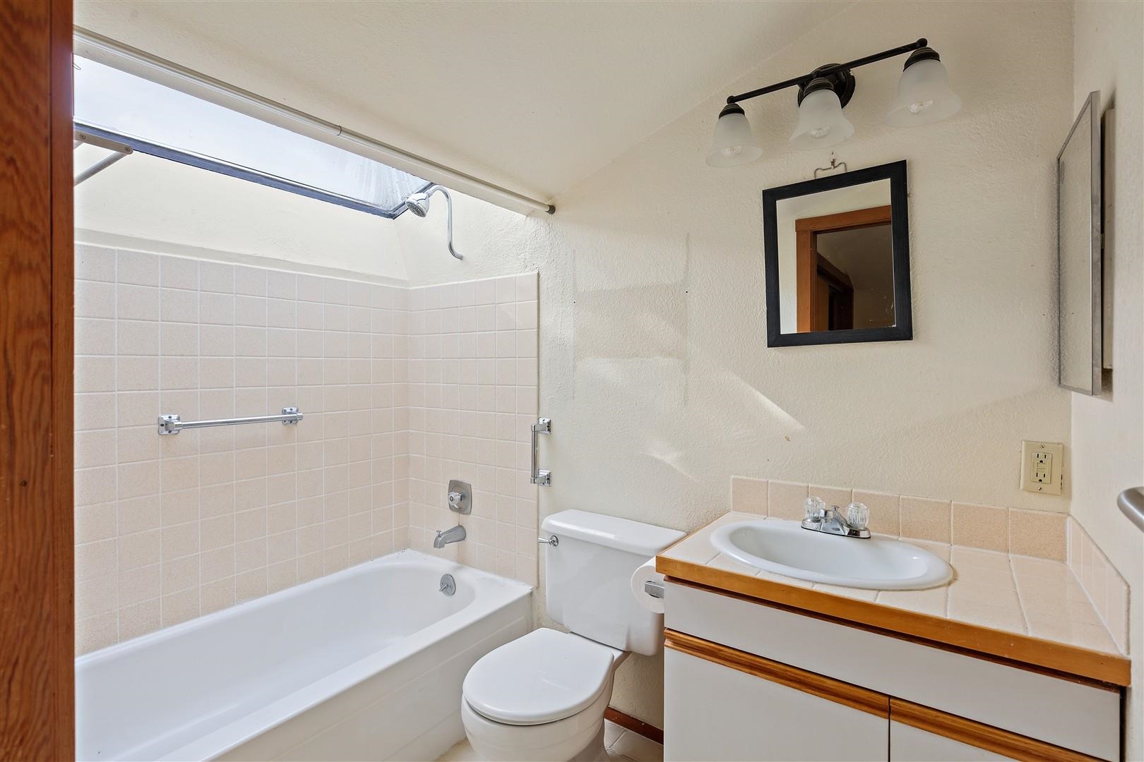 Detail Gallery Image 19 of 26 For 2415 Blake St, Berkeley,  CA 94704 - – Beds | – Baths