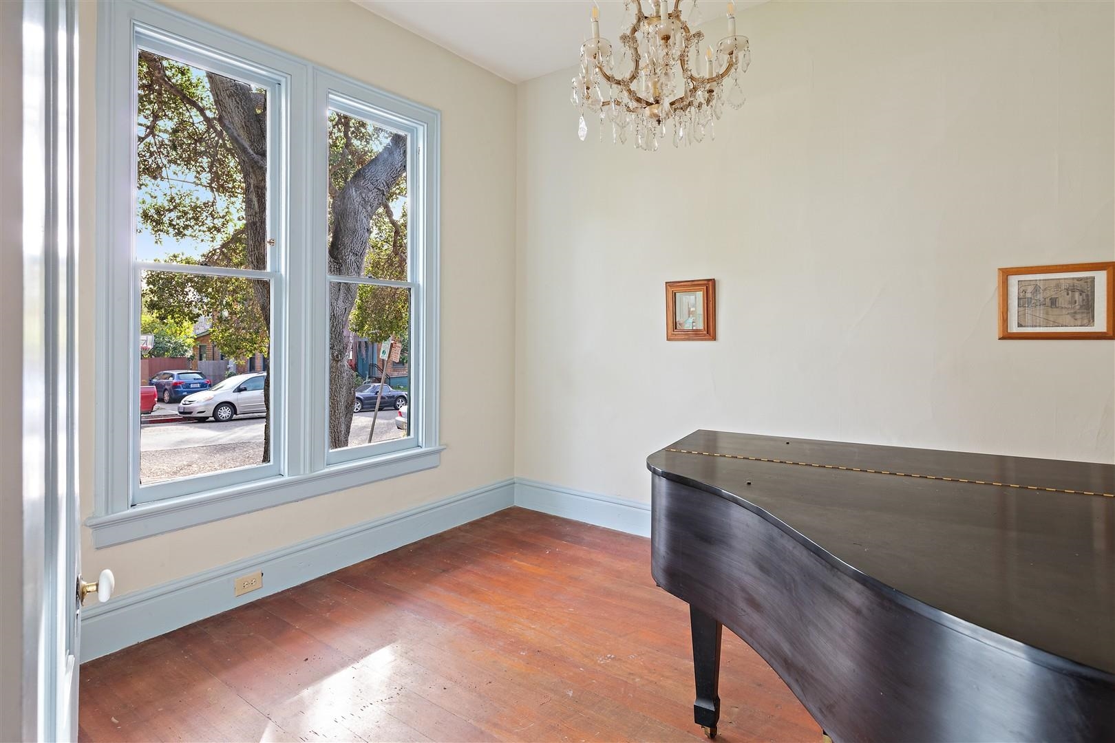 Detail Gallery Image 6 of 26 For 2415 Blake St, Berkeley,  CA 94704 - – Beds | – Baths