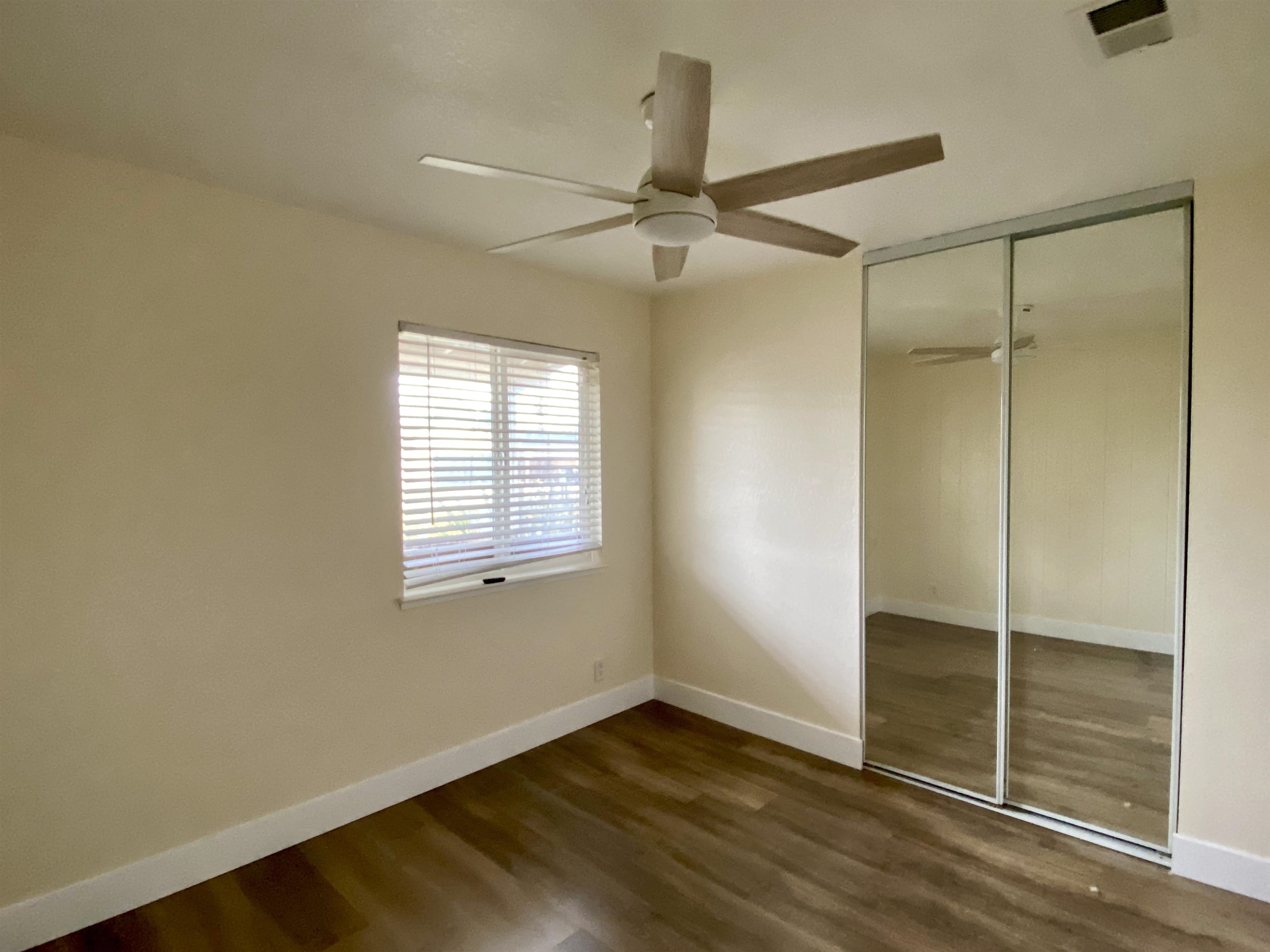 Detail Gallery Image 9 of 10 For 5865 Idlewild Ave, Livermore,  CA 94551-5632 - 4 Beds | 2 Baths