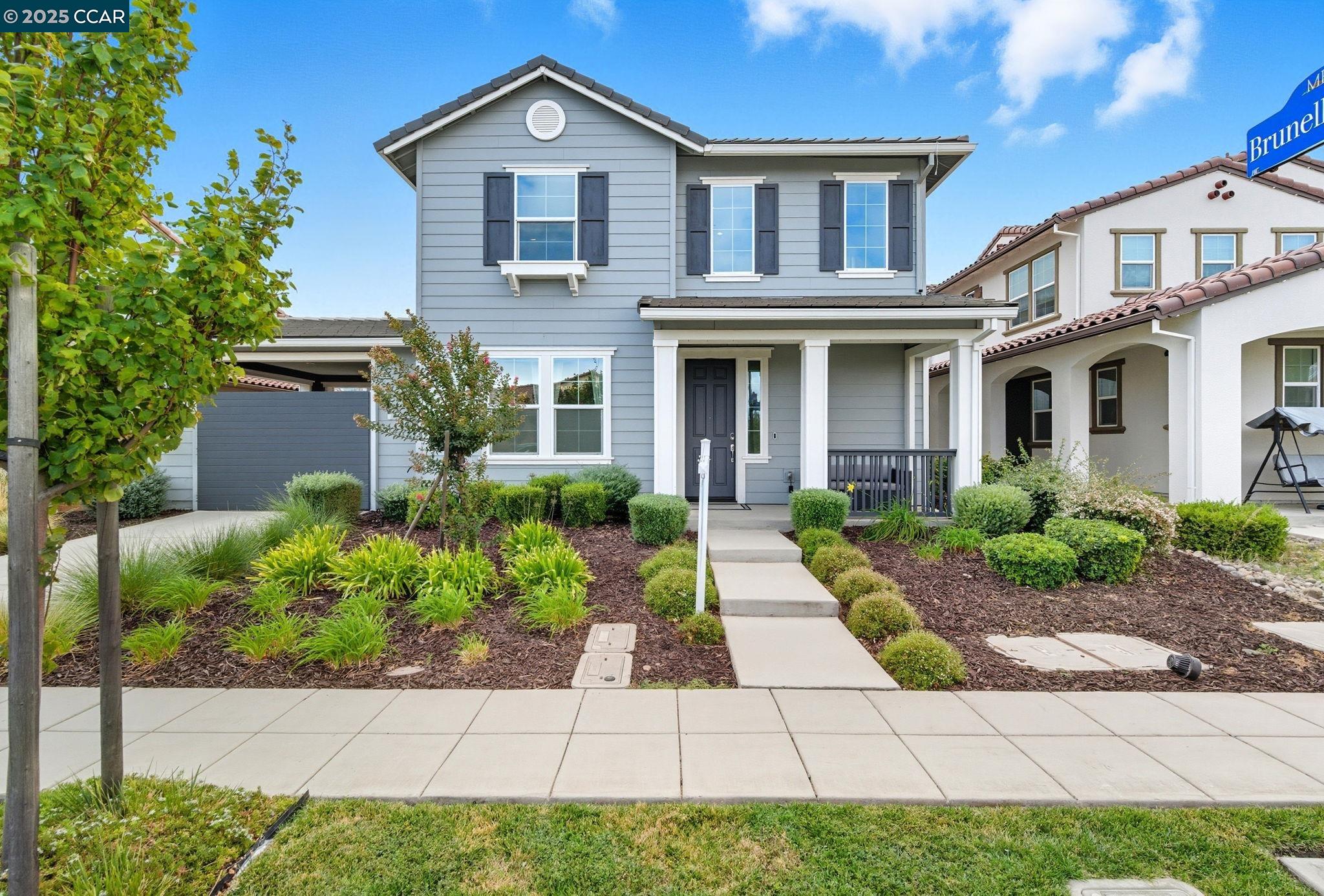 Detail Gallery Image 1 of 55 For 320 E Angelina Ave, Mountain House,  CA 95391 - 3 Beds | 2/1 Baths