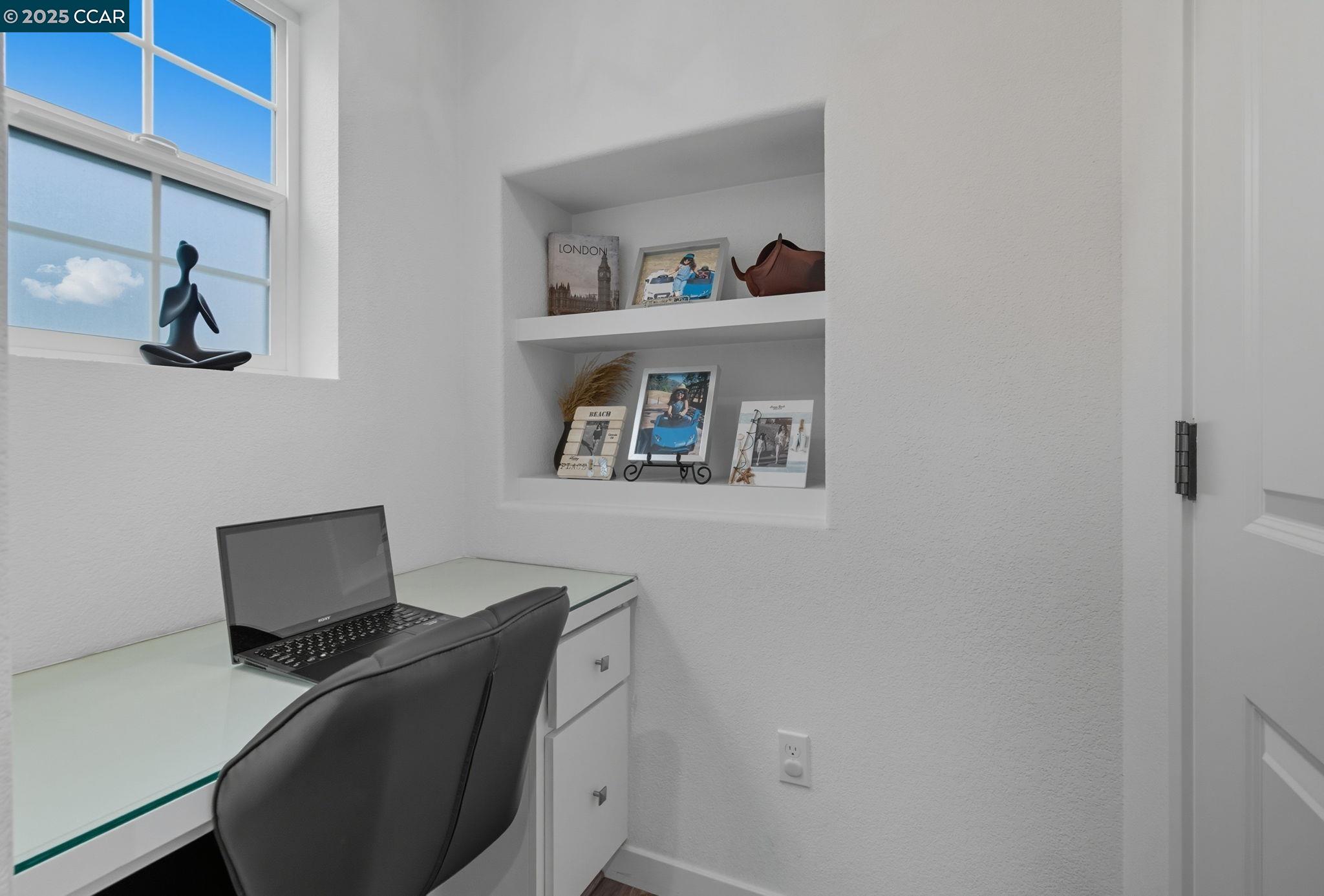 Detail Gallery Image 14 of 55 For 320 E Angelina Ave, Mountain House,  CA 95391 - 3 Beds | 2/1 Baths