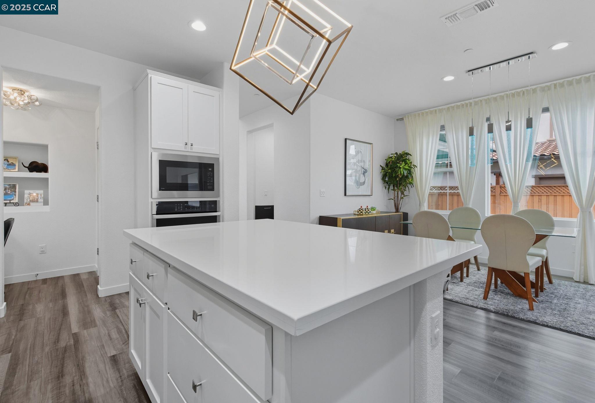 Detail Gallery Image 15 of 55 For 320 E Angelina Ave, Mountain House,  CA 95391 - 3 Beds | 2/1 Baths