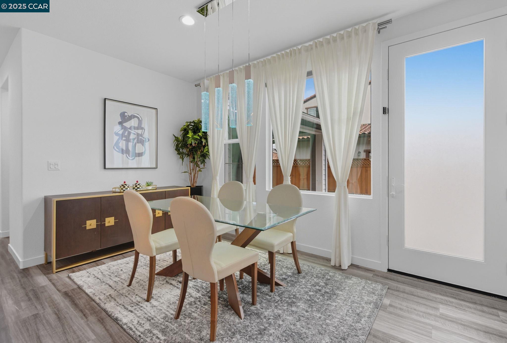 Detail Gallery Image 18 of 55 For 320 E Angelina Ave, Mountain House,  CA 95391 - 3 Beds | 2/1 Baths