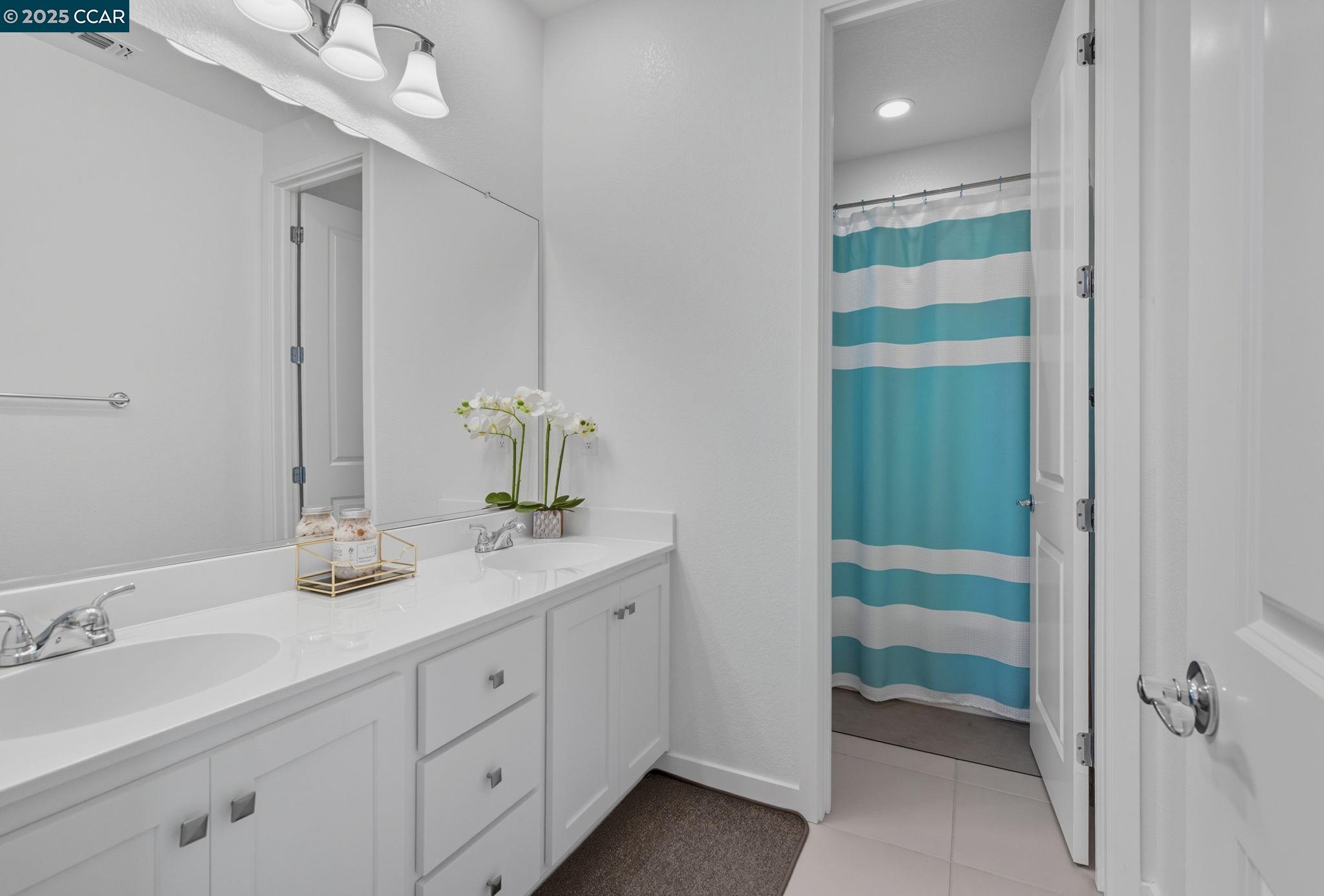 Detail Gallery Image 24 of 55 For 320 E Angelina Ave, Mountain House,  CA 95391 - 3 Beds | 2/1 Baths