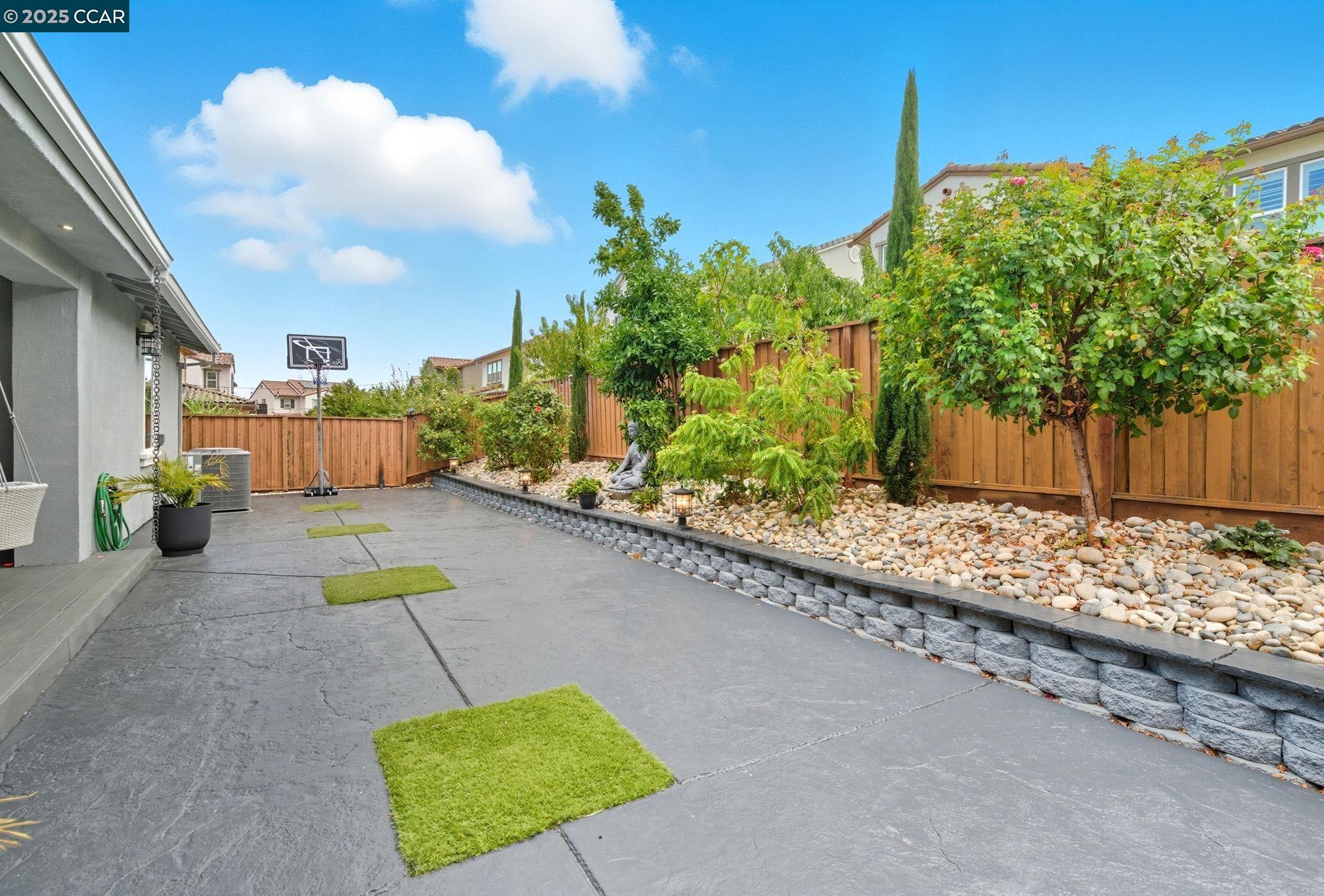 Detail Gallery Image 40 of 55 For 320 E Angelina Ave, Mountain House,  CA 95391 - 3 Beds | 2/1 Baths