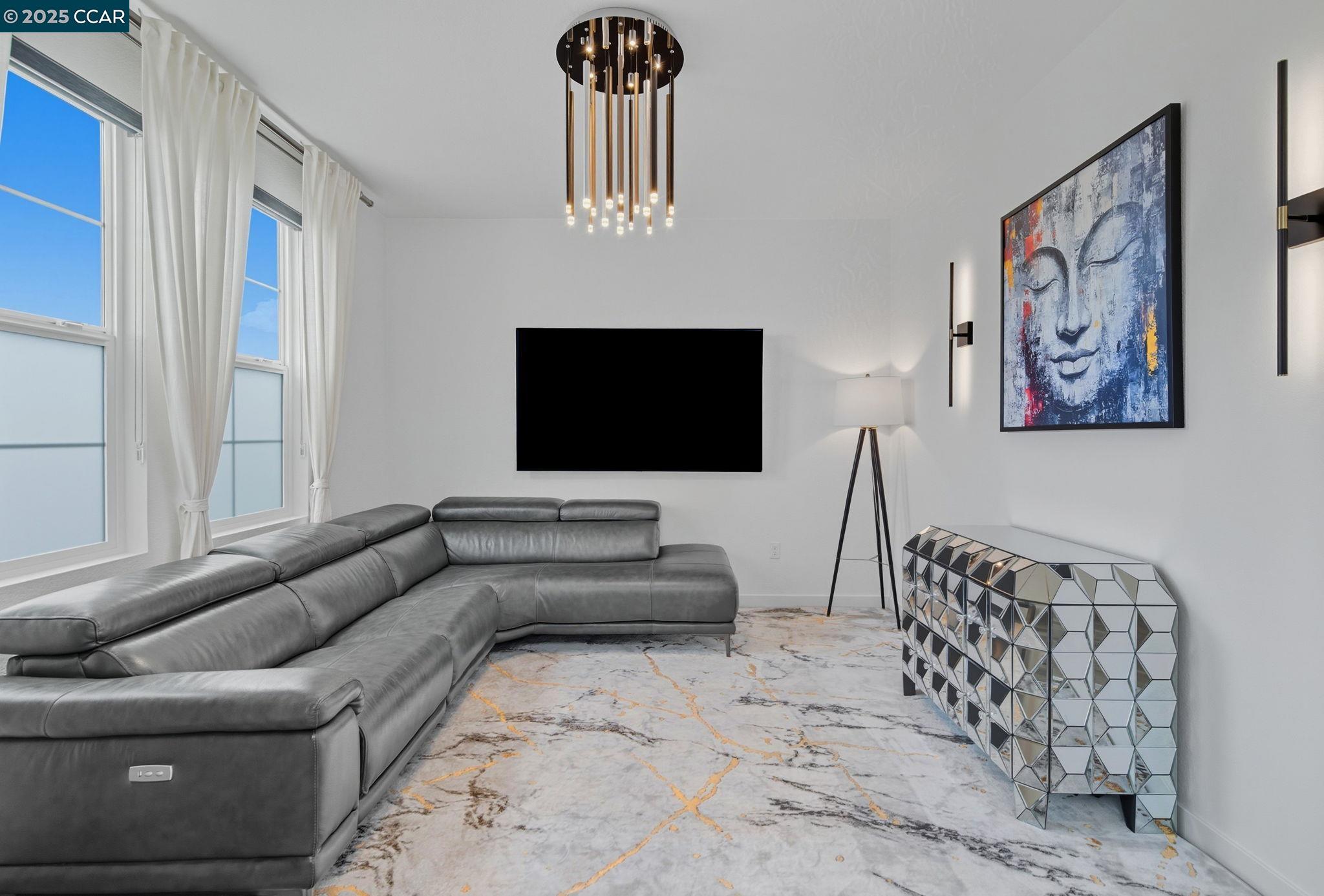 Detail Gallery Image 8 of 55 For 320 E Angelina Ave, Mountain House,  CA 95391 - 3 Beds | 2/1 Baths