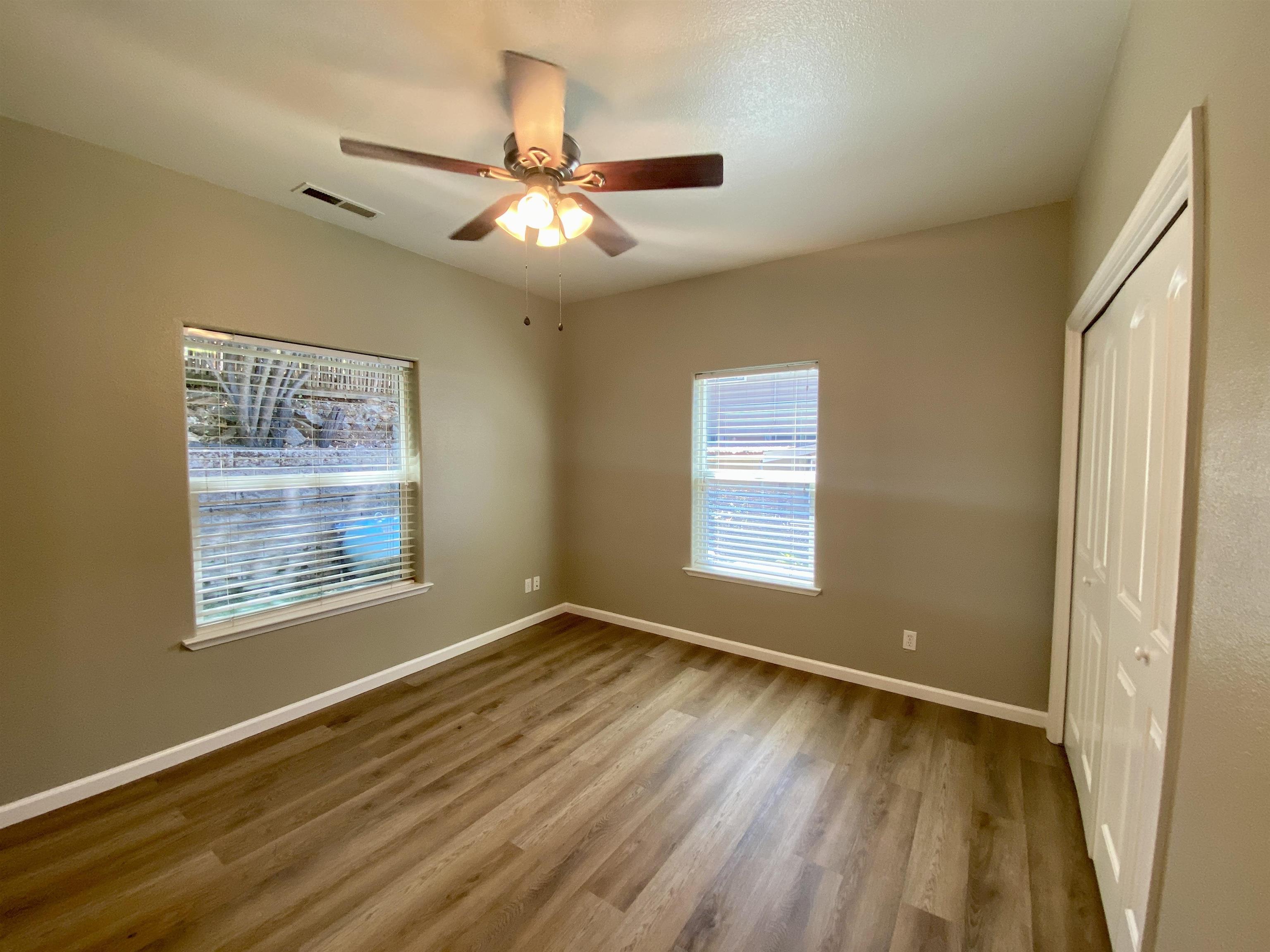 Detail Gallery Image 23 of 34 For 18197 Hammer Ln, Tuolumne,  CA 95379 - 3 Beds | 2 Baths