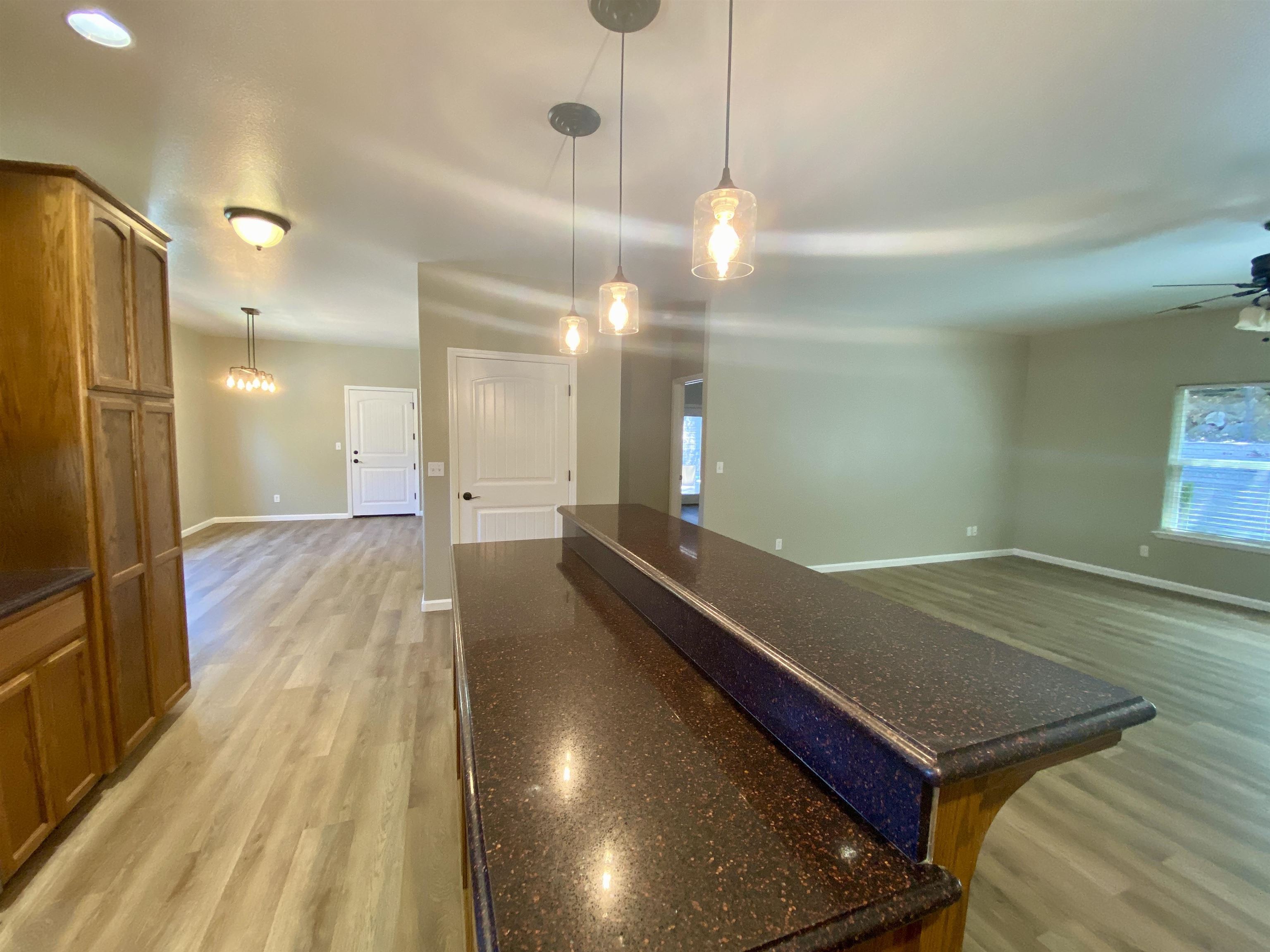 Detail Gallery Image 7 of 34 For 18197 Hammer Ln, Tuolumne,  CA 95379 - 3 Beds | 2 Baths