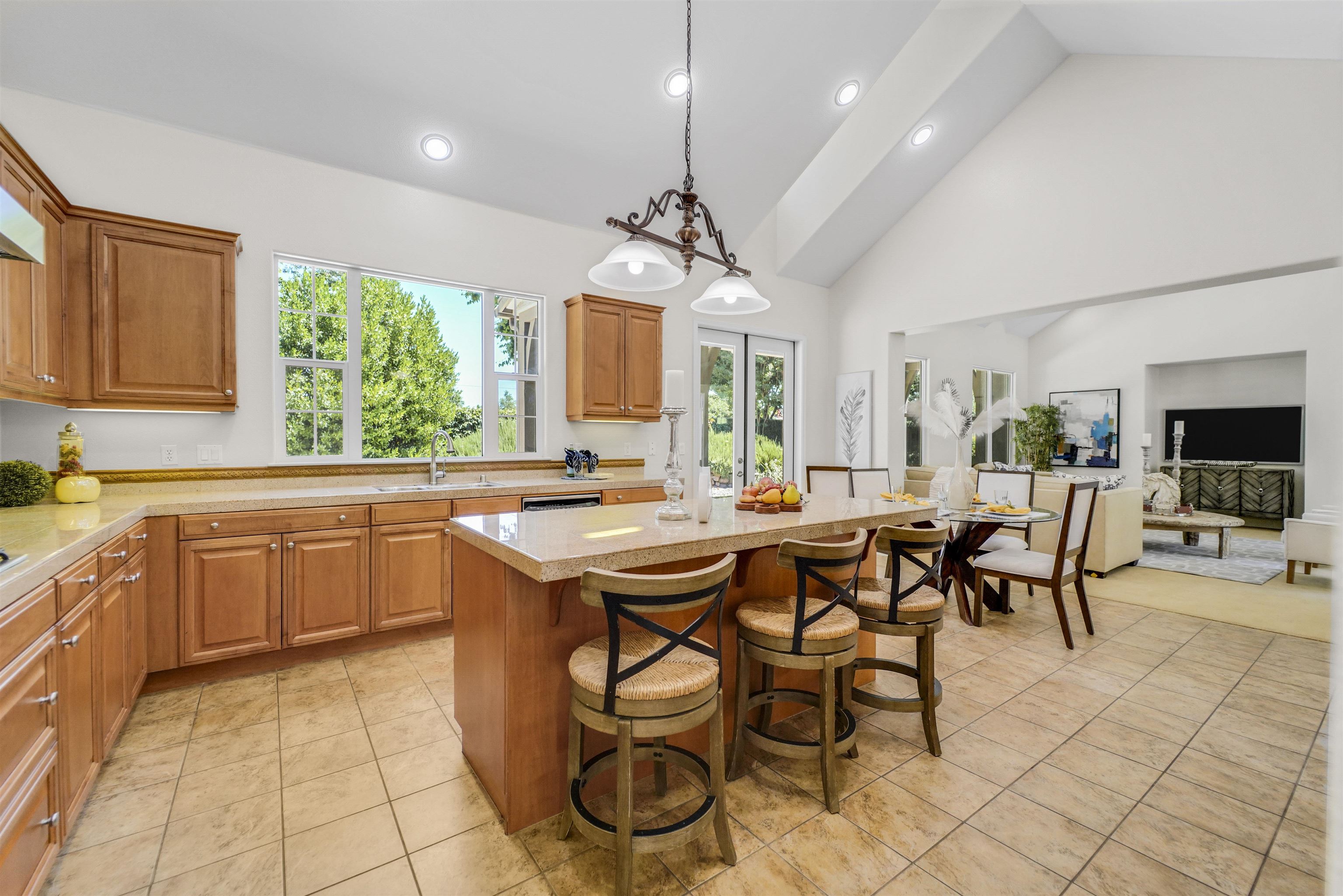 Detail Gallery Image 24 of 60 For 1993 Fairway Oaks Dr, Ripon,  CA 95366 - 3 Beds | 3/1 Baths