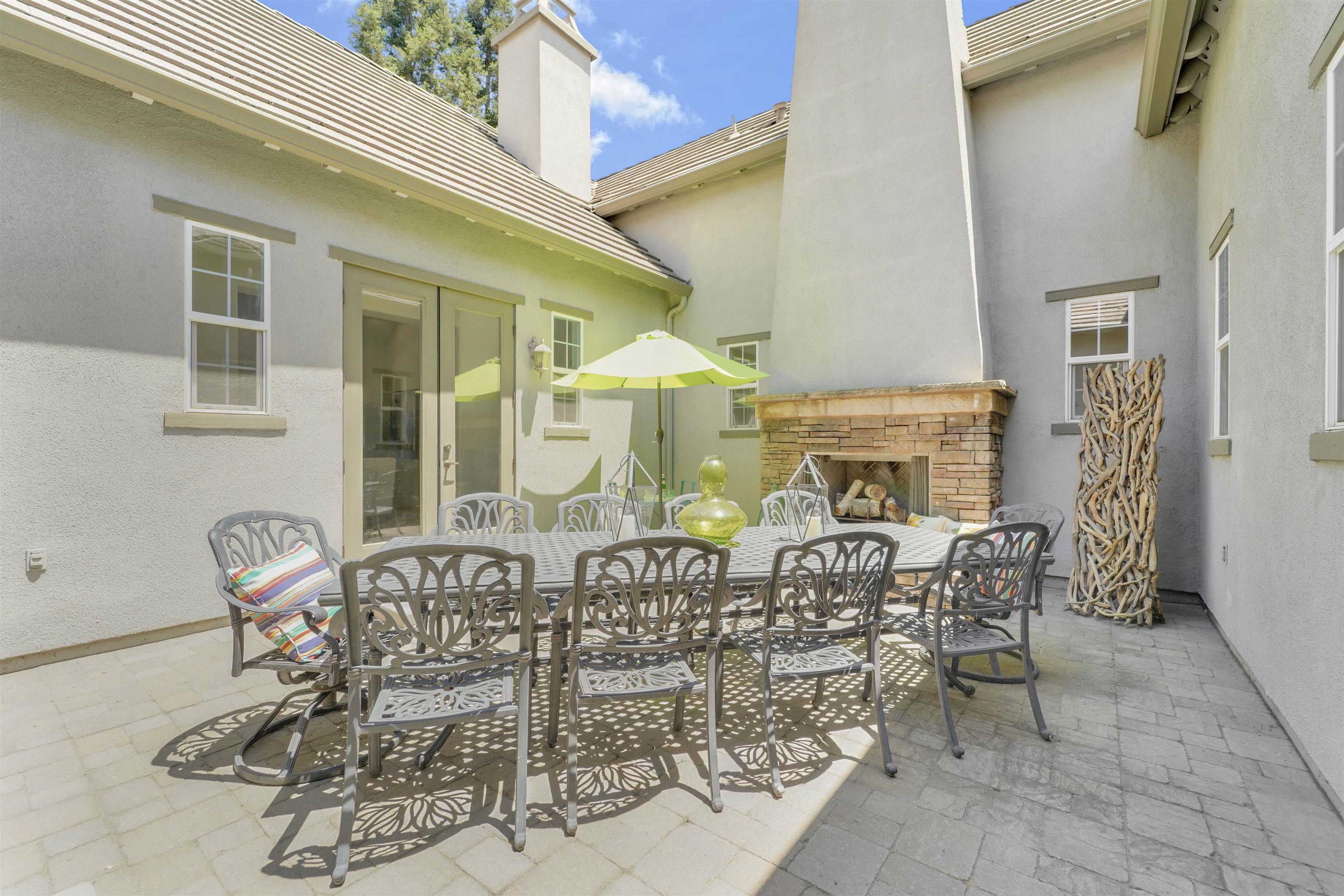 Detail Gallery Image 32 of 60 For 1993 Fairway Oaks Dr, Ripon,  CA 95366 - 3 Beds | 3/1 Baths