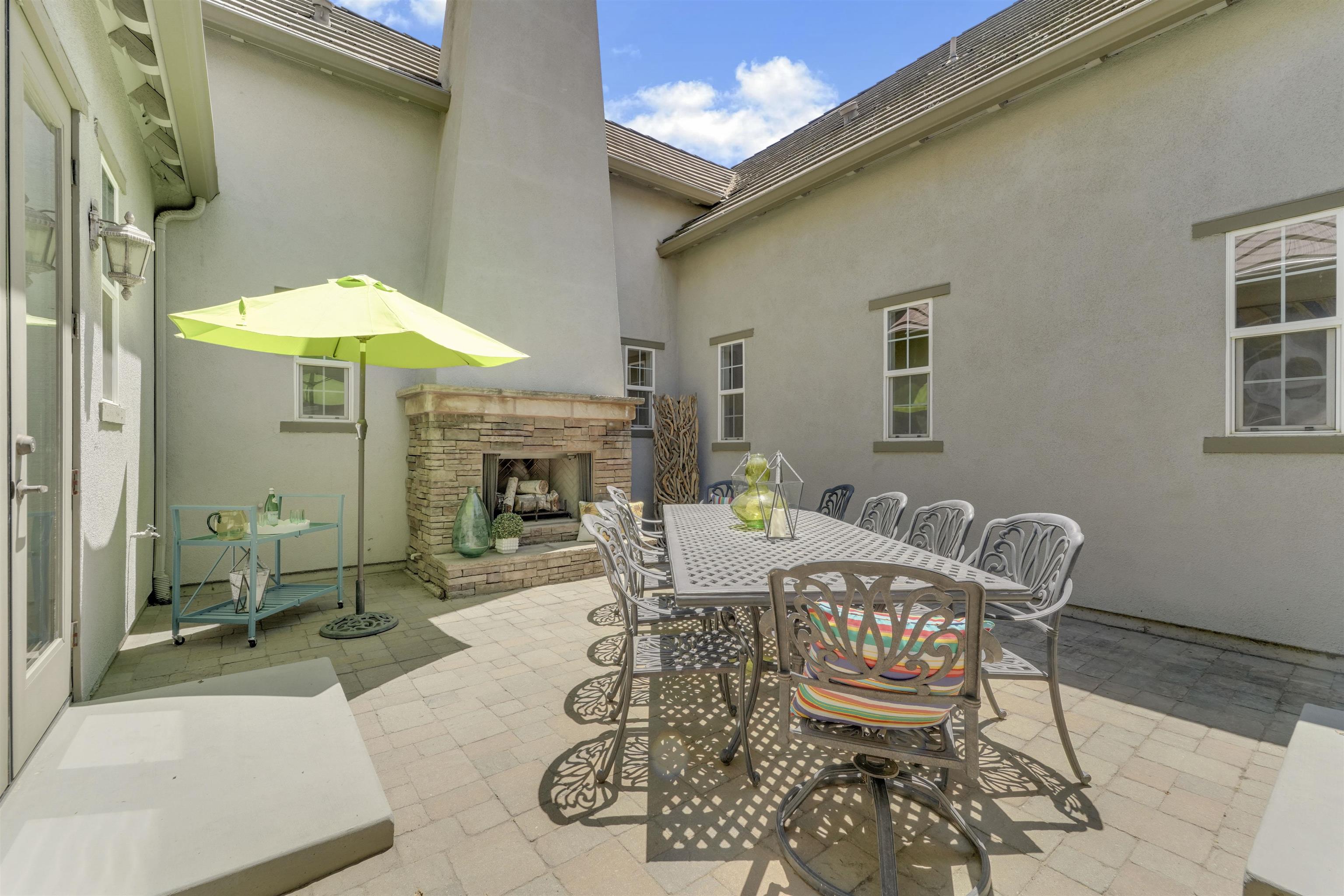 Detail Gallery Image 33 of 60 For 1993 Fairway Oaks Dr, Ripon,  CA 95366 - 3 Beds | 3/1 Baths