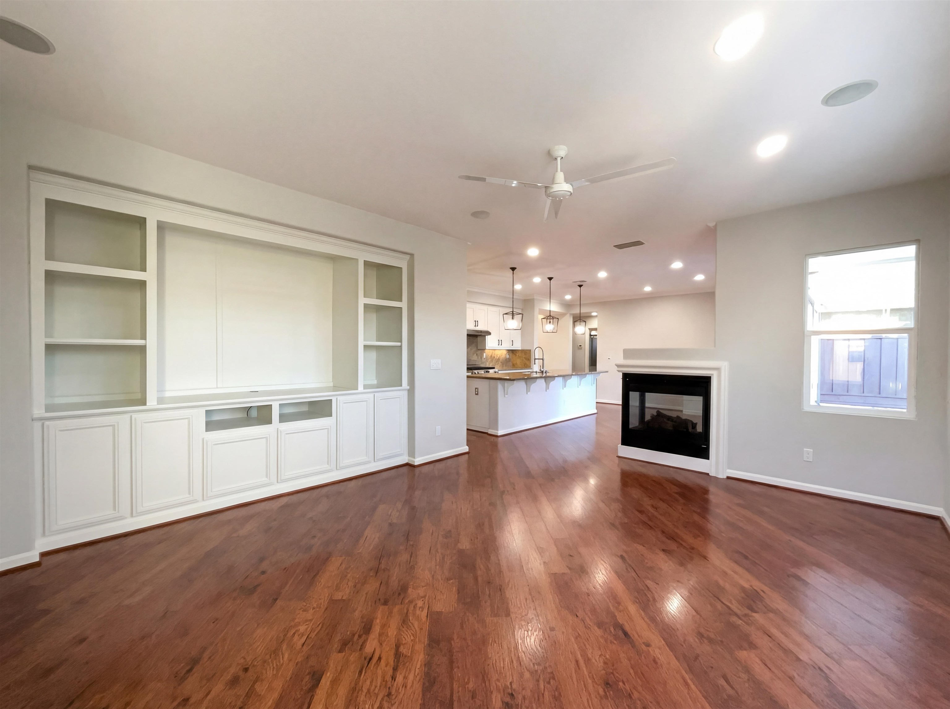 Detail Gallery Image 16 of 37 For 1124 Lake Park Dr, Oakley,  CA 94561 - 6 Beds | 3 Baths