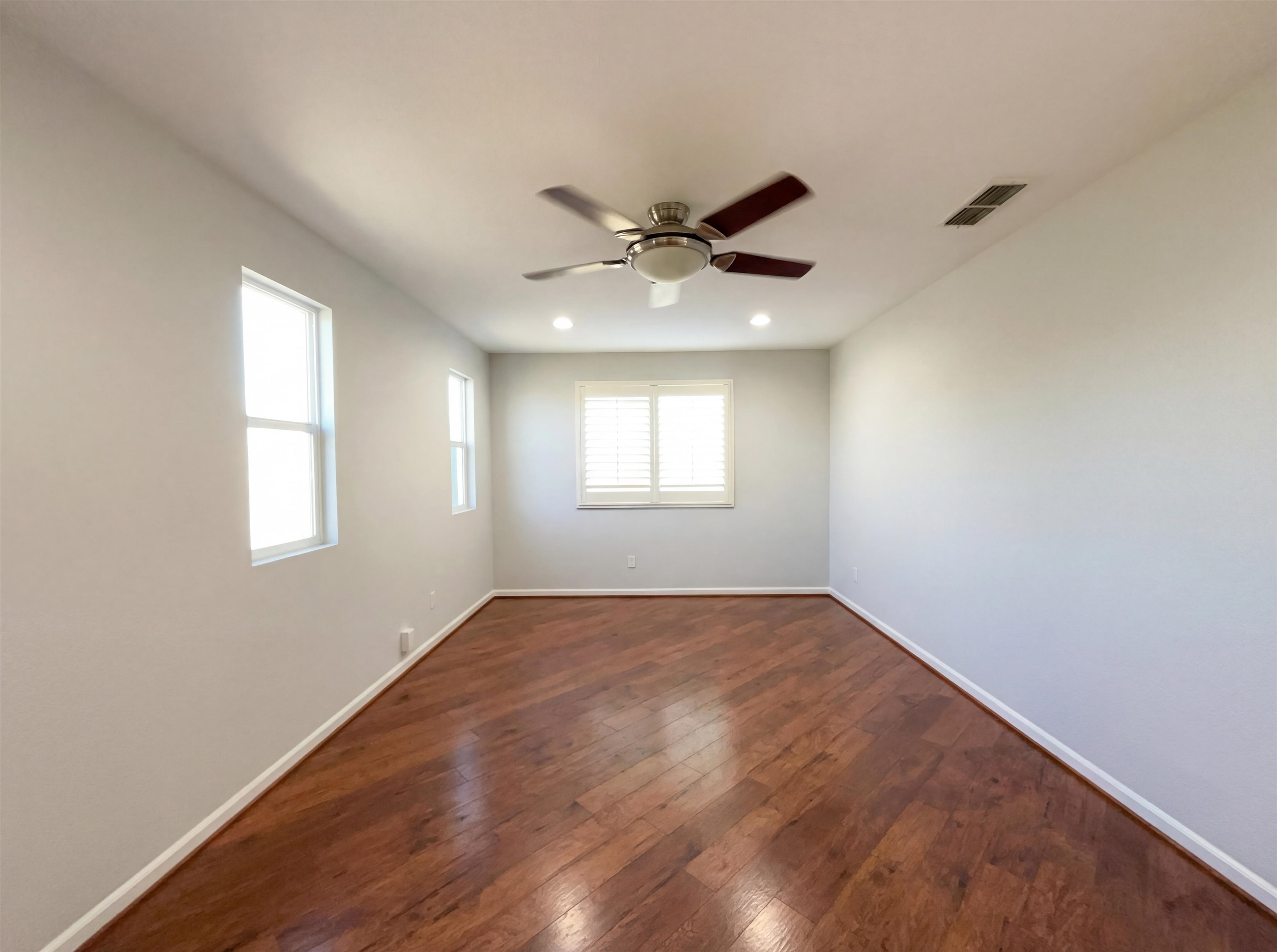 Detail Gallery Image 21 of 41 For 1124 Lake Park Dr, Oakley,  CA 94561 - 6 Beds | 3 Baths