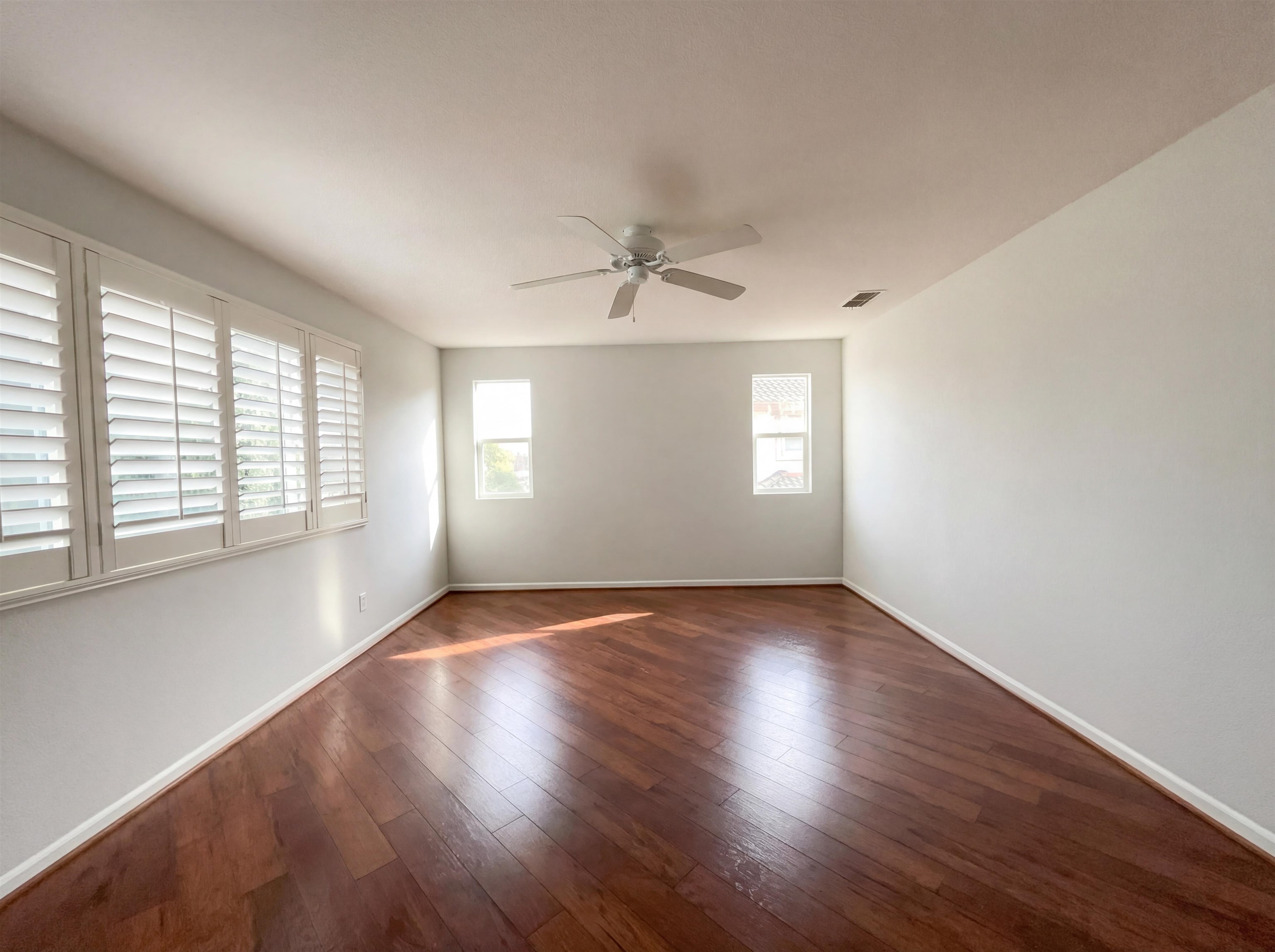 Detail Gallery Image 34 of 37 For 1124 Lake Park Dr, Oakley,  CA 94561 - 6 Beds | 3 Baths