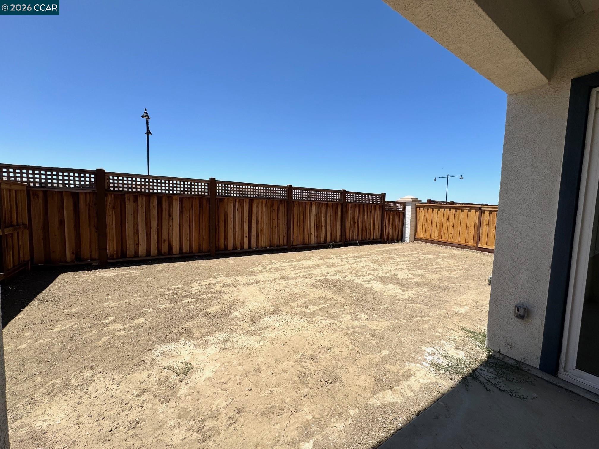 Detail Gallery Image 2 of 18 For 17585 Bushwick Lane, Lathrop,  CA 95330 - 5 Beds | 3 Baths