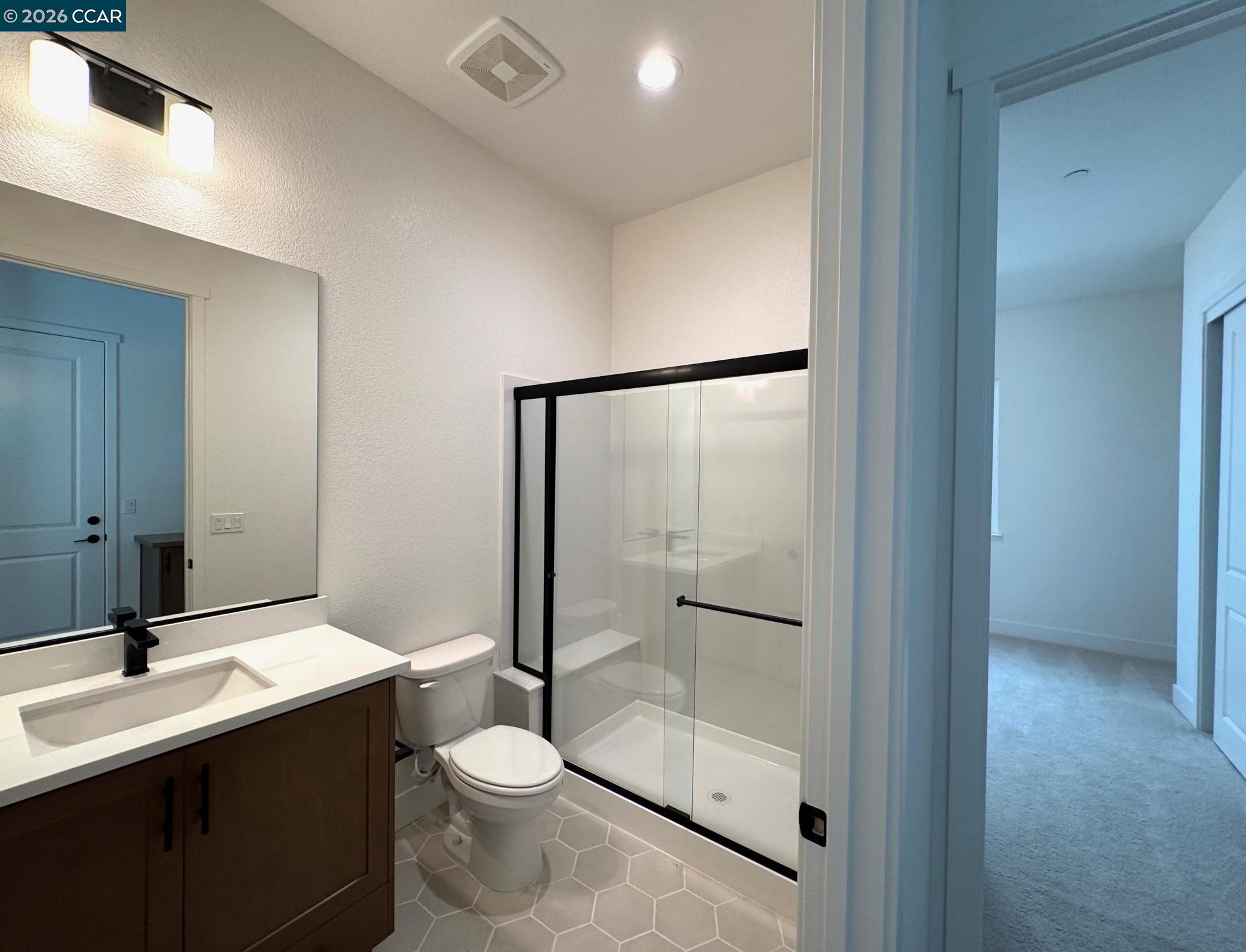 Detail Gallery Image 17 of 18 For 17585 Bushwick Lane, Lathrop,  CA 95330 - 5 Beds | 3 Baths