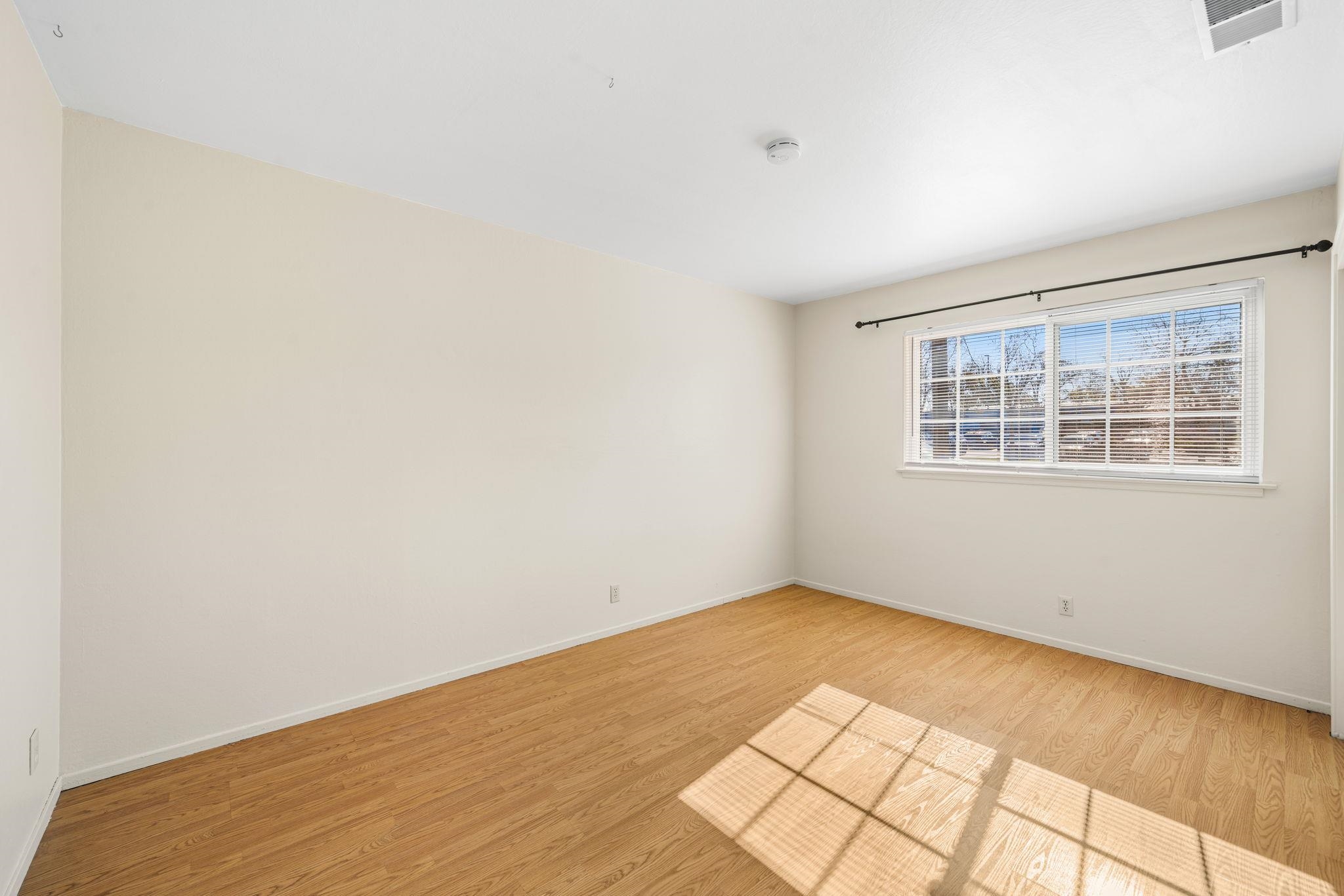 Detail Gallery Image 16 of 31 For 3910 East Ave, Livermore,  CA 94550 - 3 Beds | 2 Baths