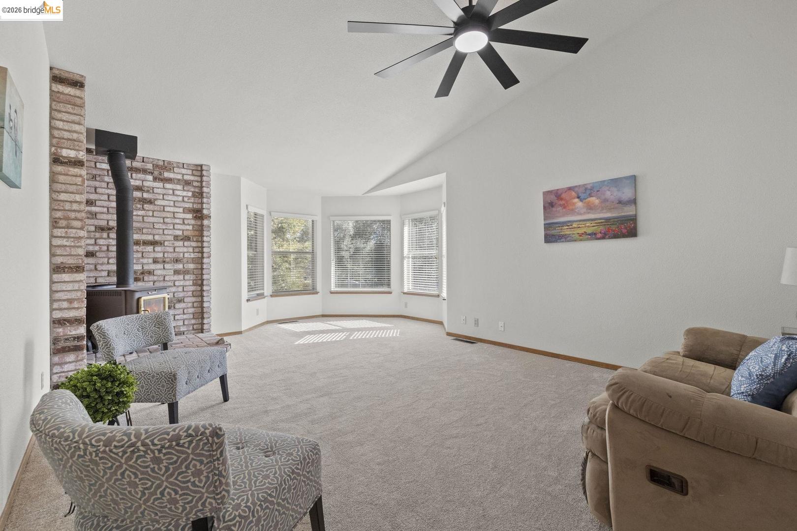 Detail Gallery Image 6 of 36 For 16137 Acorn Dr, Sonora,  CA 95370 - 3 Beds | 2/1 Baths