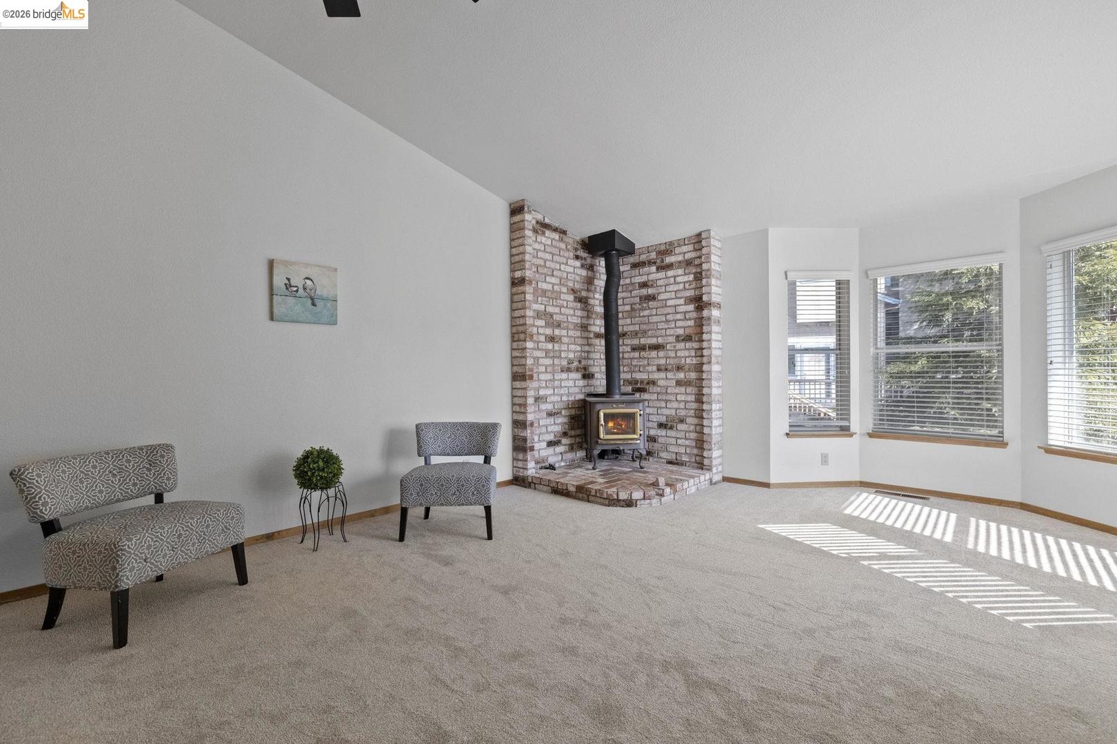 Detail Gallery Image 8 of 36 For 16137 Acorn Dr, Sonora,  CA 95370 - 3 Beds | 2/1 Baths