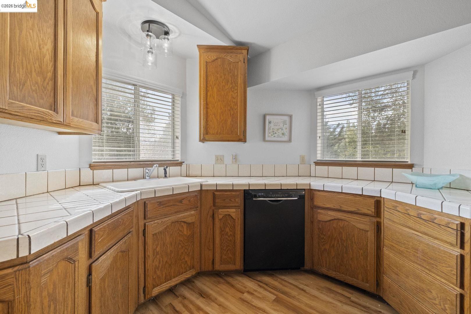 Detail Gallery Image 10 of 36 For 16137 Acorn Dr, Sonora,  CA 95370 - 3 Beds | 2/1 Baths