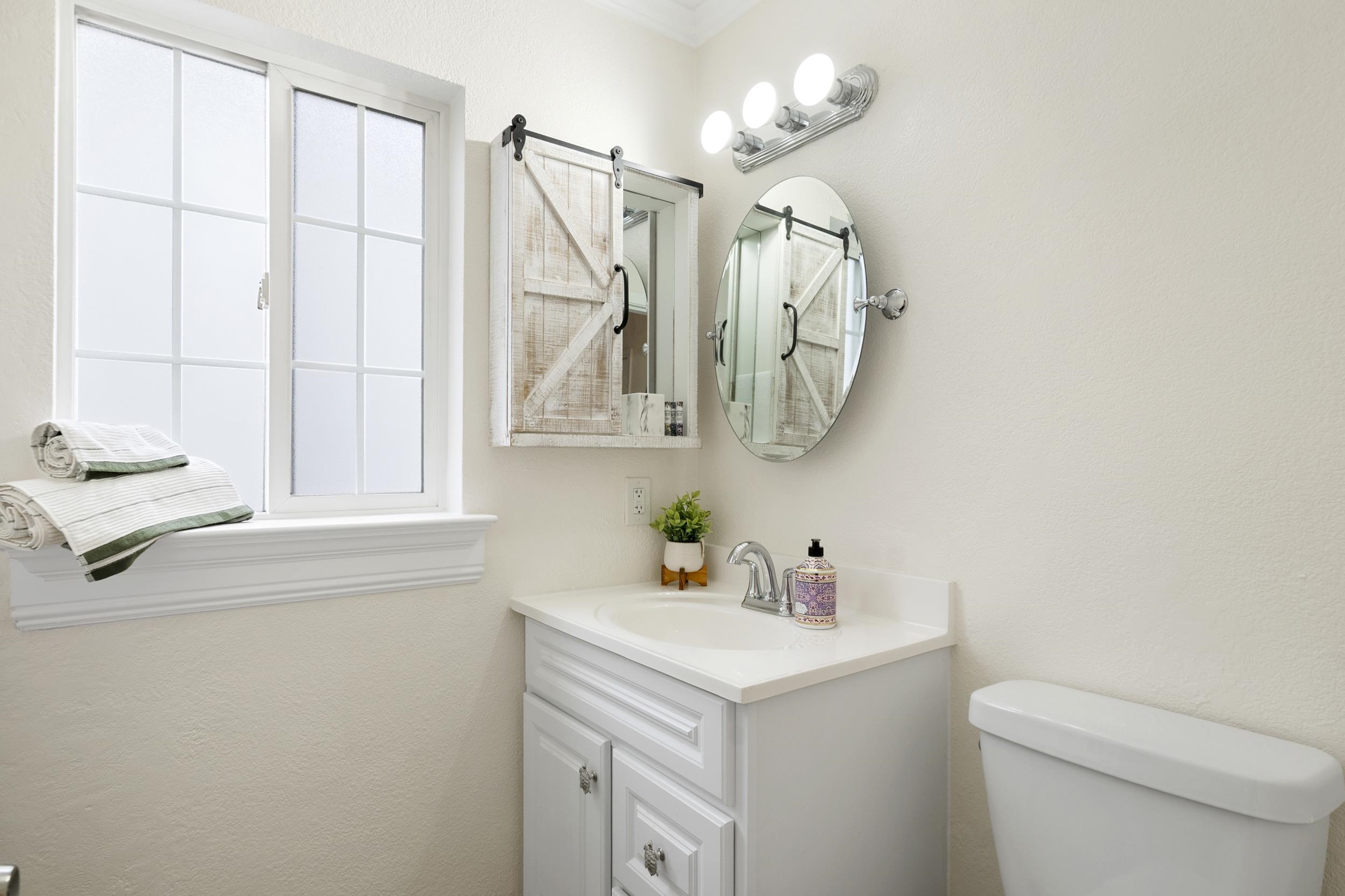 Detail Gallery Image 12 of 21 For 2561 Pacific St, Napa,  CA 94558 - 2 Beds | 1 Baths