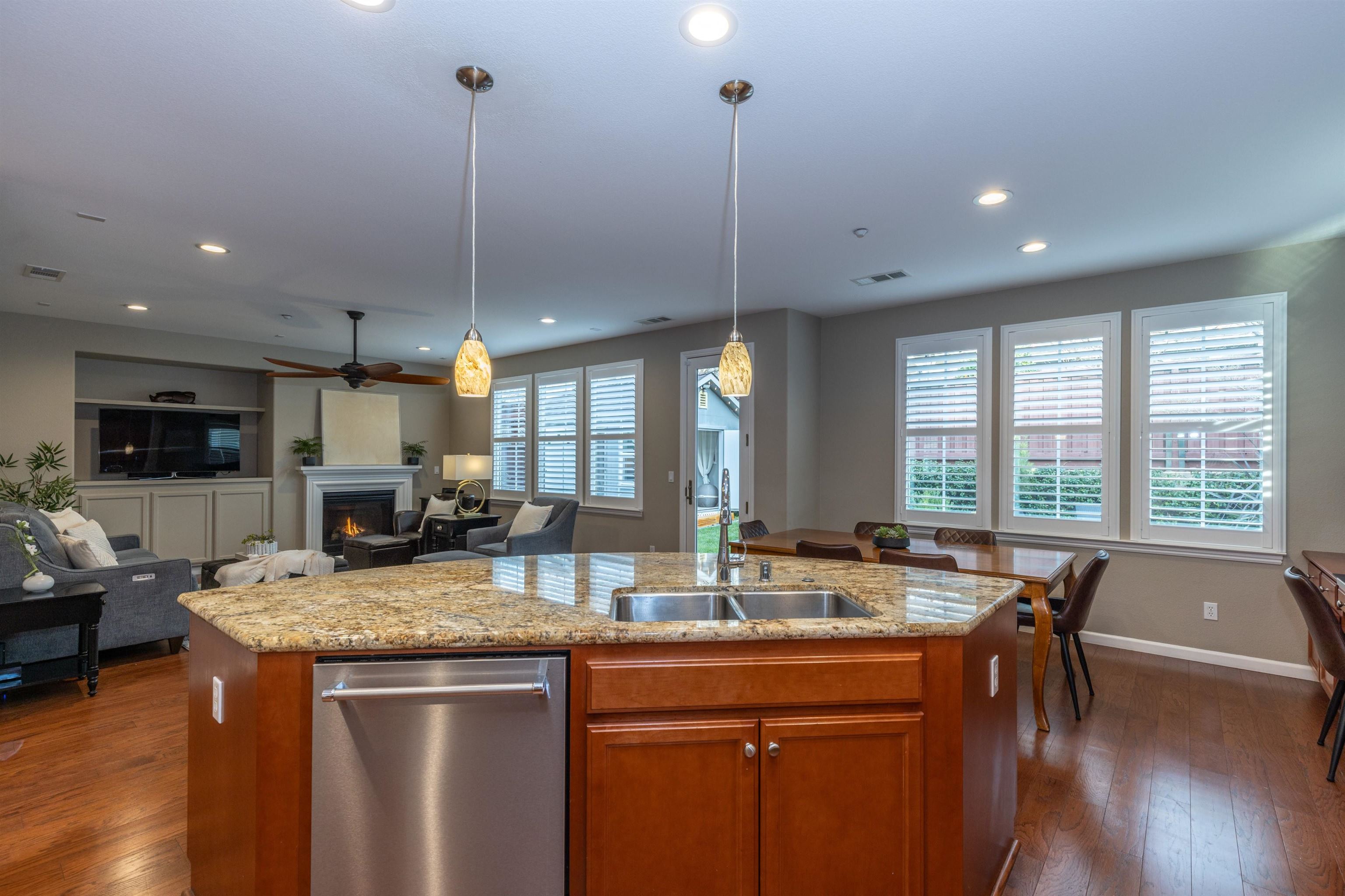 Detail Gallery Image 15 of 60 For 1384 Buckhorn Creek Rd, Livermore,  CA 94550 - 4 Beds | 2/1 Baths