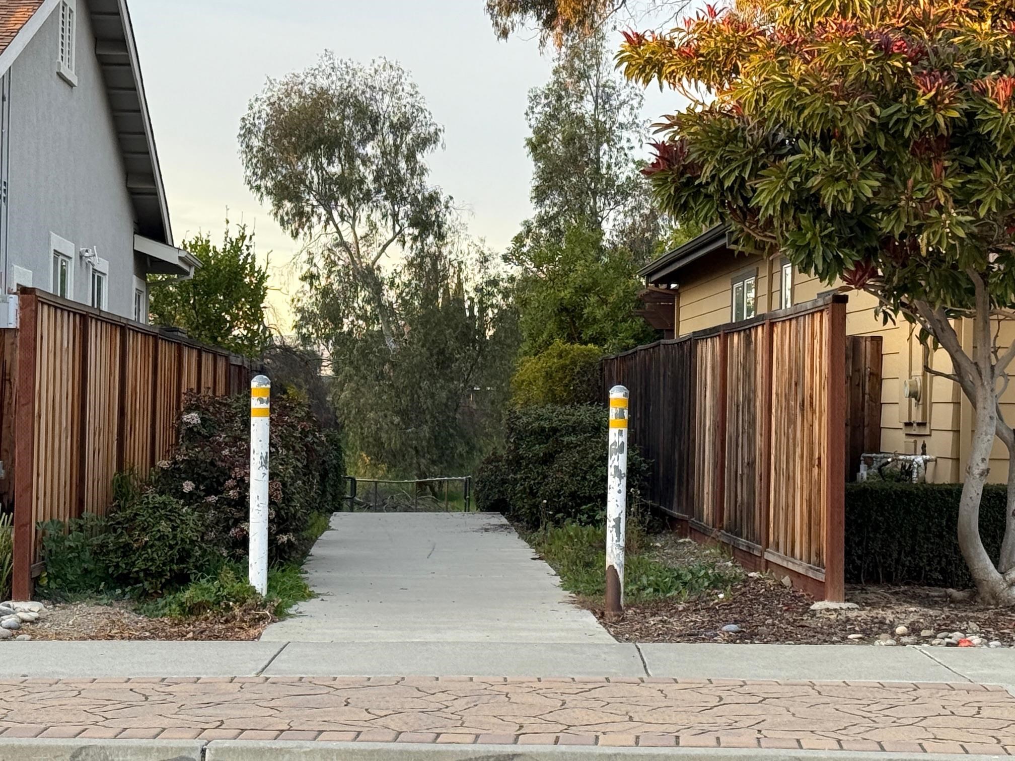 Detail Gallery Image 56 of 60 For 1384 Buckhorn Creek Rd, Livermore,  CA 94550 - 4 Beds | 2/1 Baths