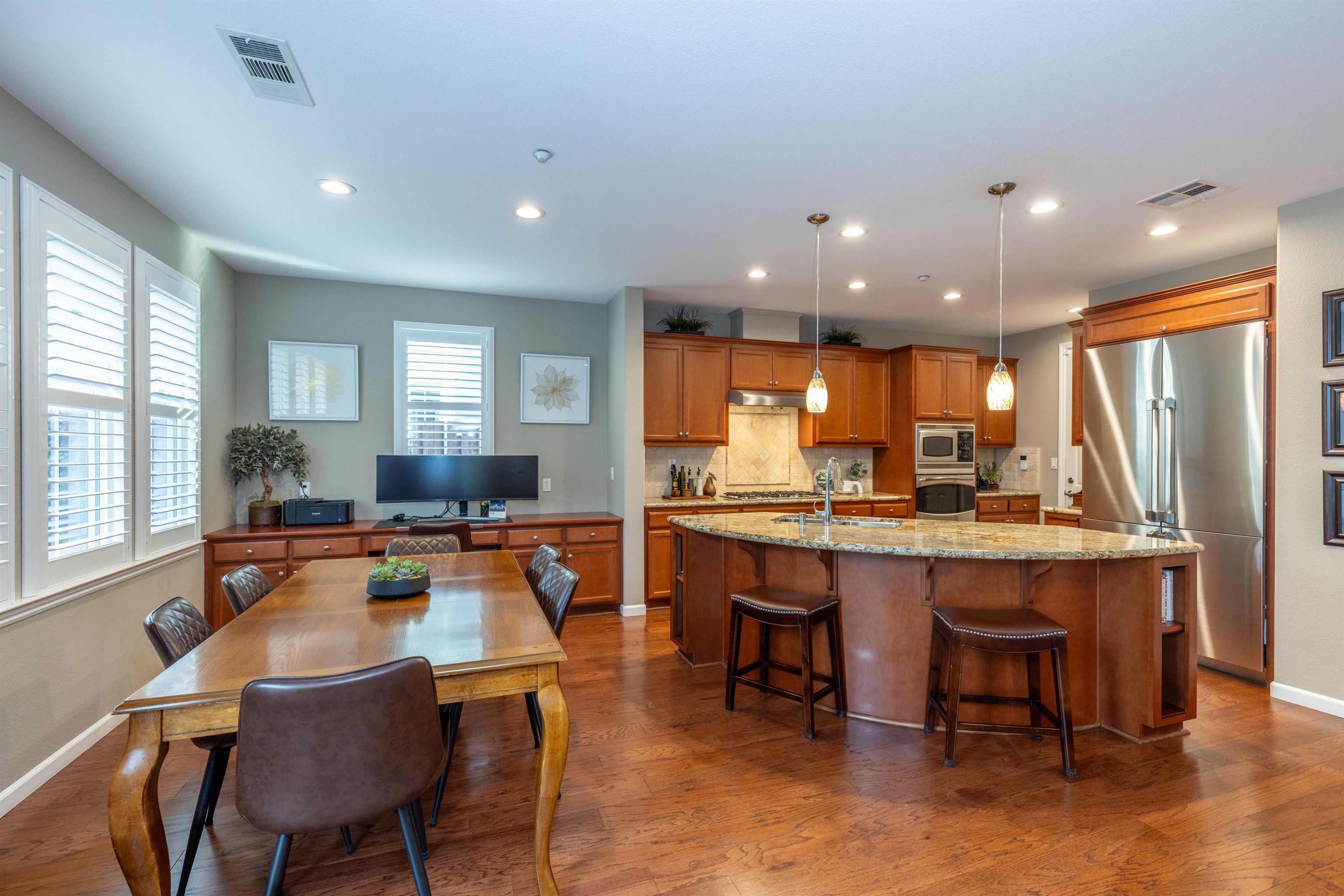 Detail Gallery Image 10 of 60 For 1384 Buckhorn Creek Rd, Livermore,  CA 94550 - 4 Beds | 2/1 Baths