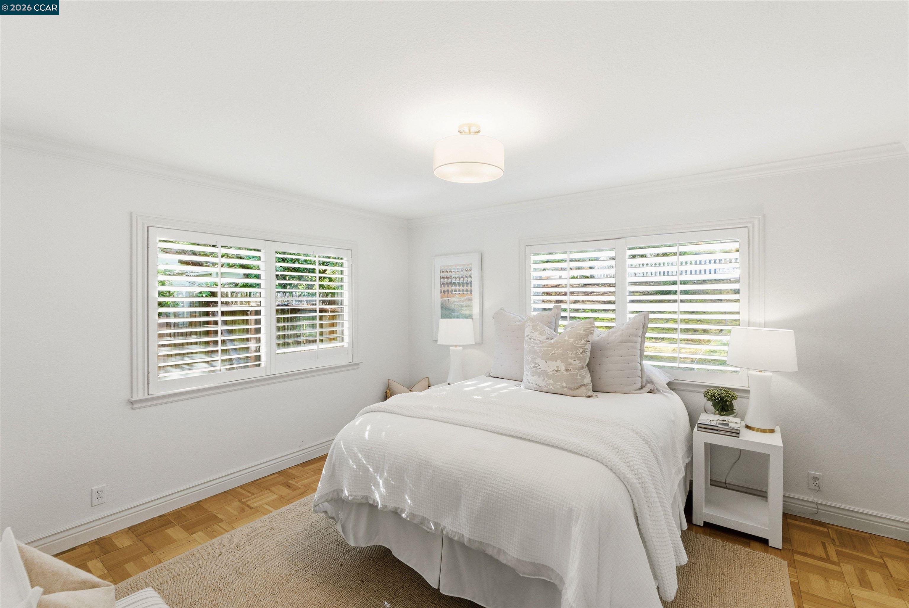 Detail Gallery Image 26 of 42 For 82 Sleepy Hollow Ln, Orinda,  CA 94563 - 5 Beds | 3 Baths