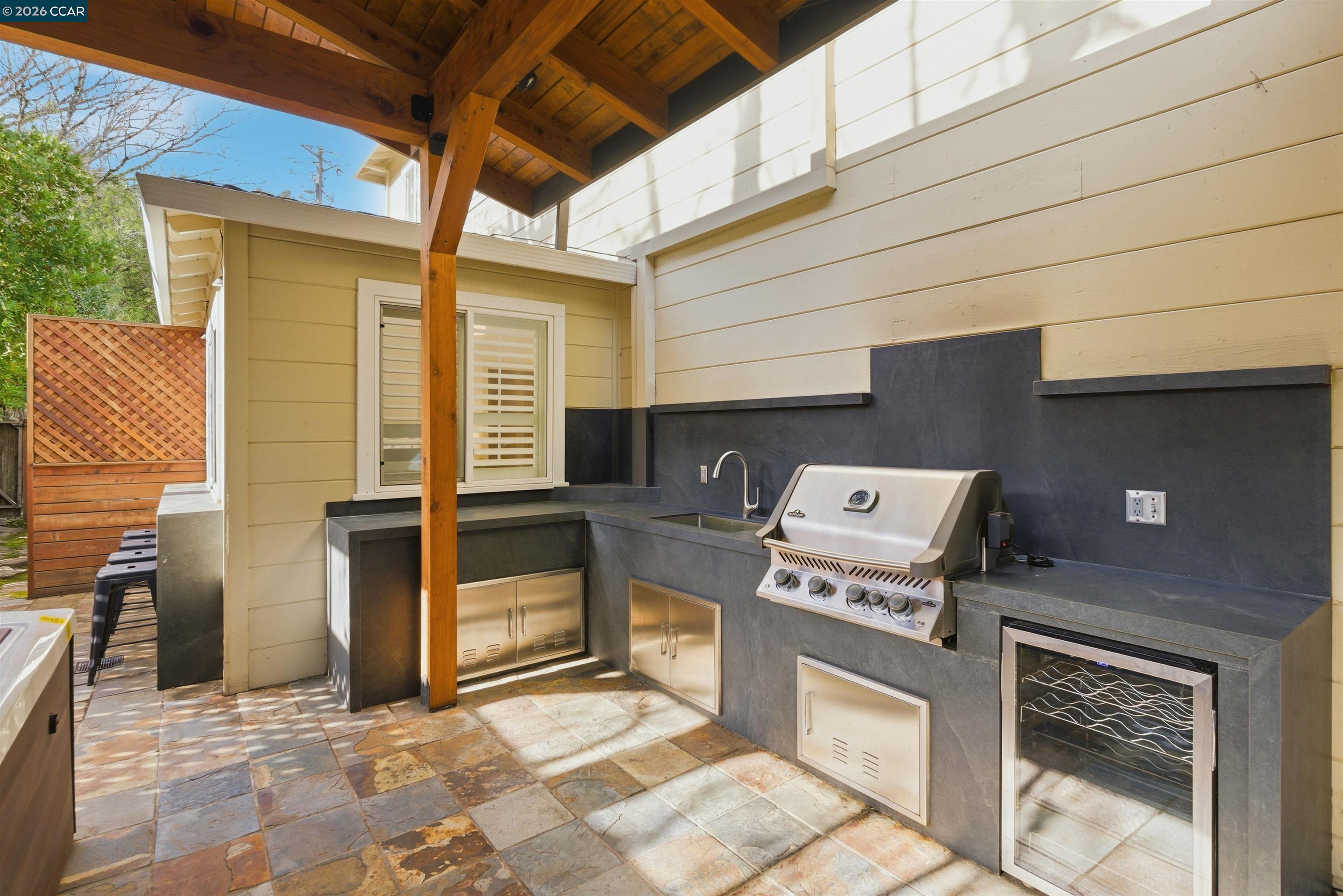 Detail Gallery Image 34 of 42 For 82 Sleepy Hollow Ln, Orinda,  CA 94563 - 5 Beds | 3 Baths