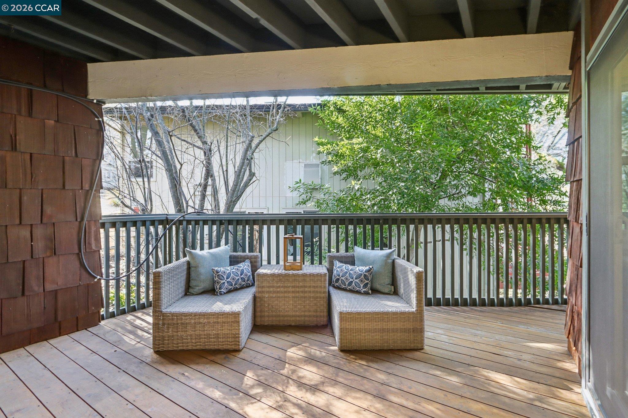 Detail Gallery Image 16 of 47 For 911 Dewing Ave, Lafayette,  CA 94549 - 3 Beds | 2/1 Baths