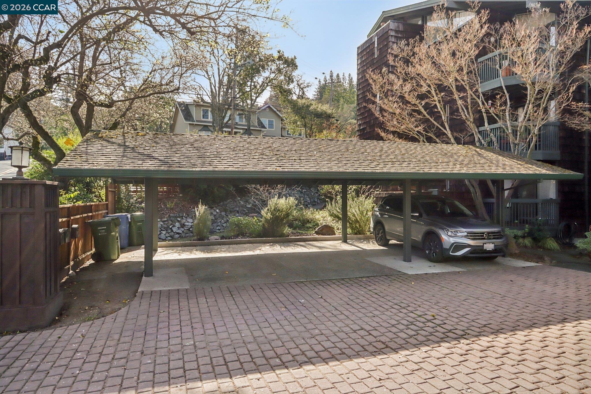 Detail Gallery Image 3 of 47 For 911 Dewing Ave, Lafayette,  CA 94549 - 3 Beds | 2/1 Baths