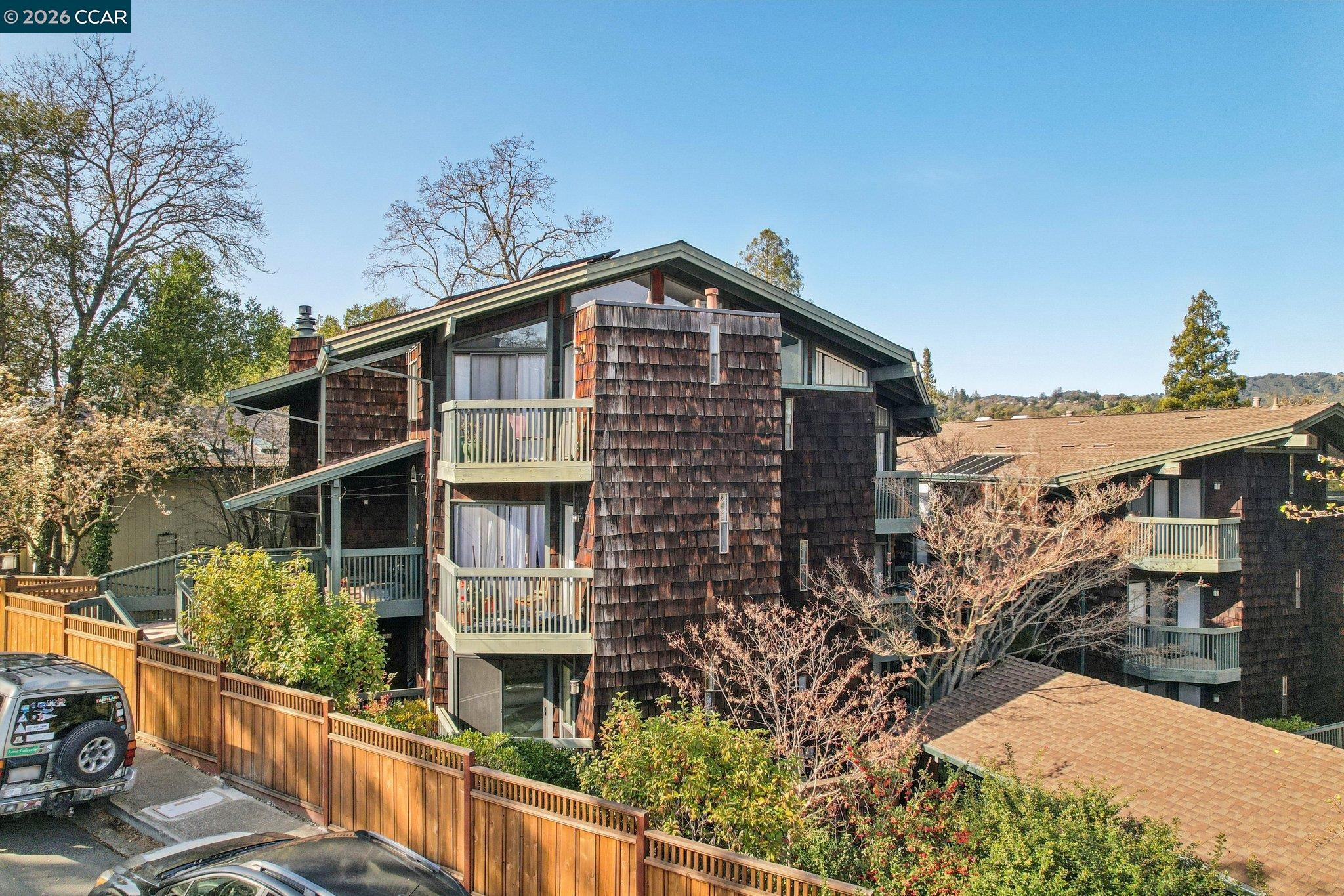 Detail Gallery Image 43 of 47 For 911 Dewing Ave, Lafayette,  CA 94549 - 3 Beds | 2/1 Baths