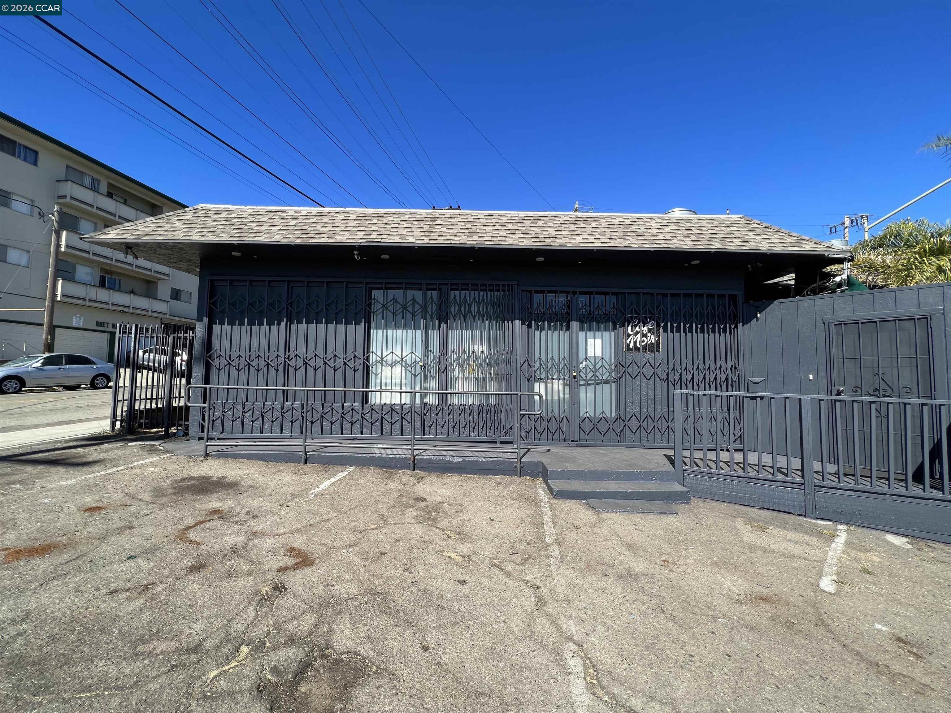 Photo #1: 41122780 Listing: Photo #1