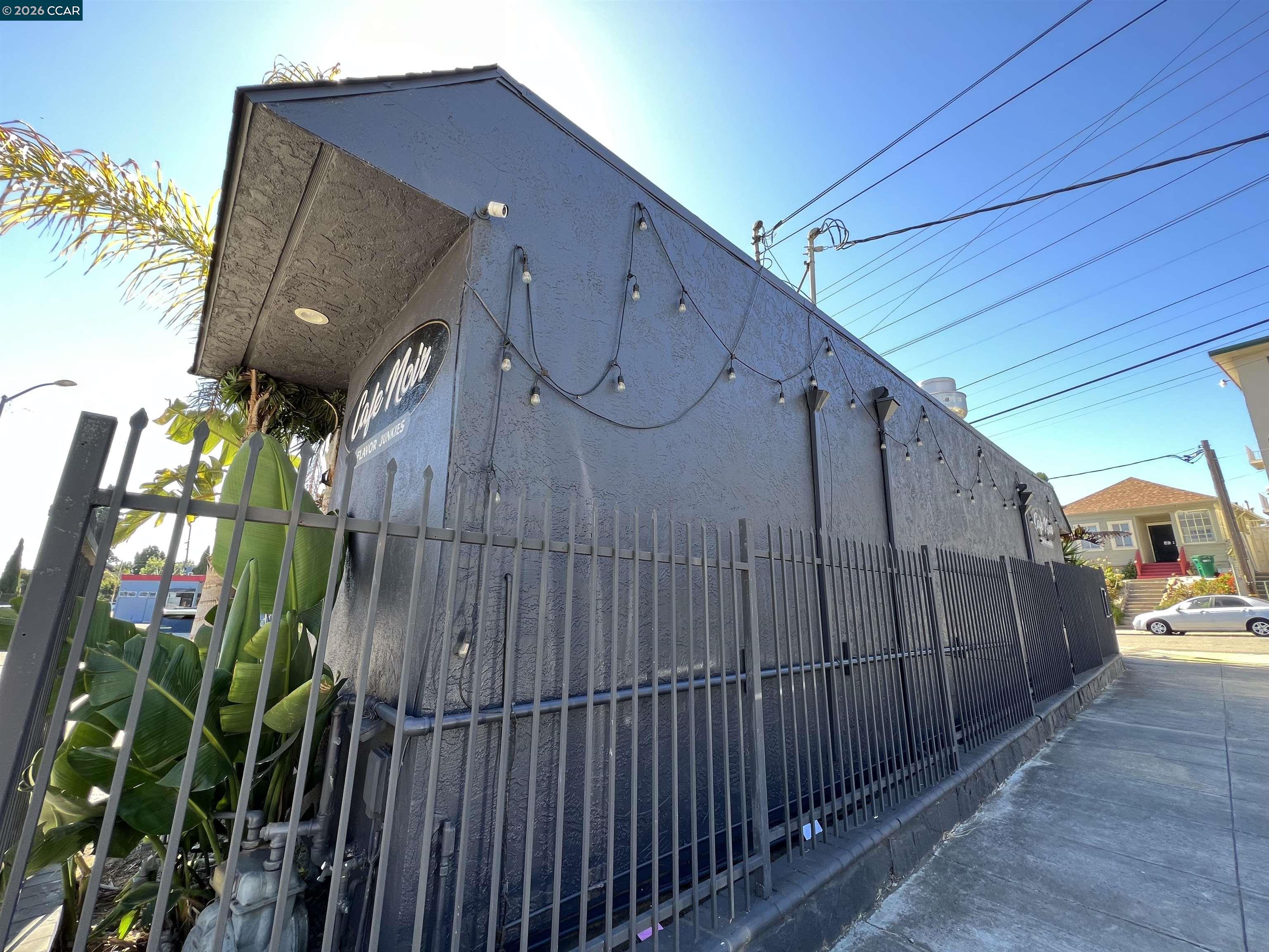 Detail Gallery Image 11 of 11 For 2818 Macarthur Blvd, Oakland,  CA 94602 - – Beds | – Baths