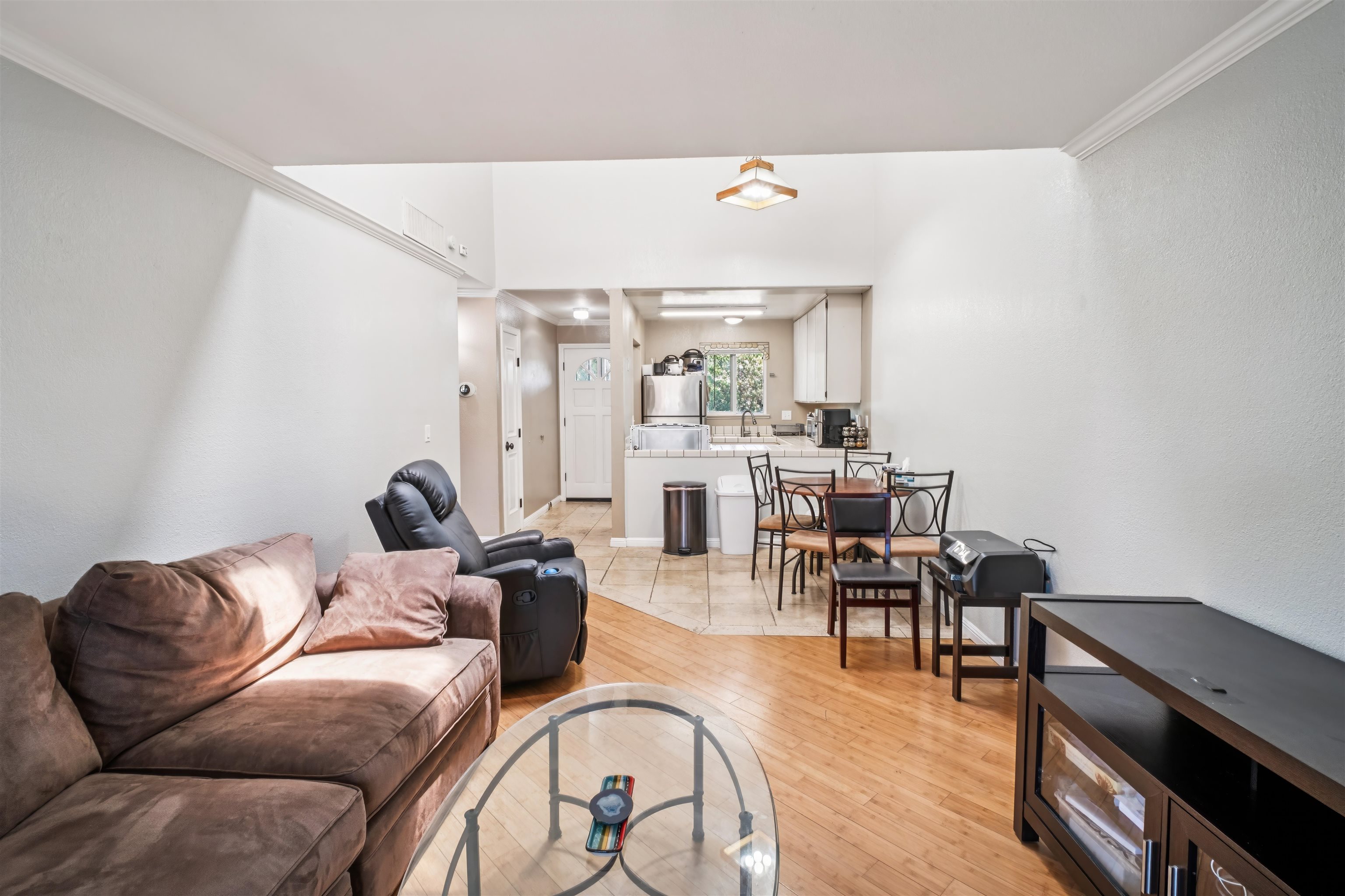 Photo #8: 41122781 Listing: Photo #8