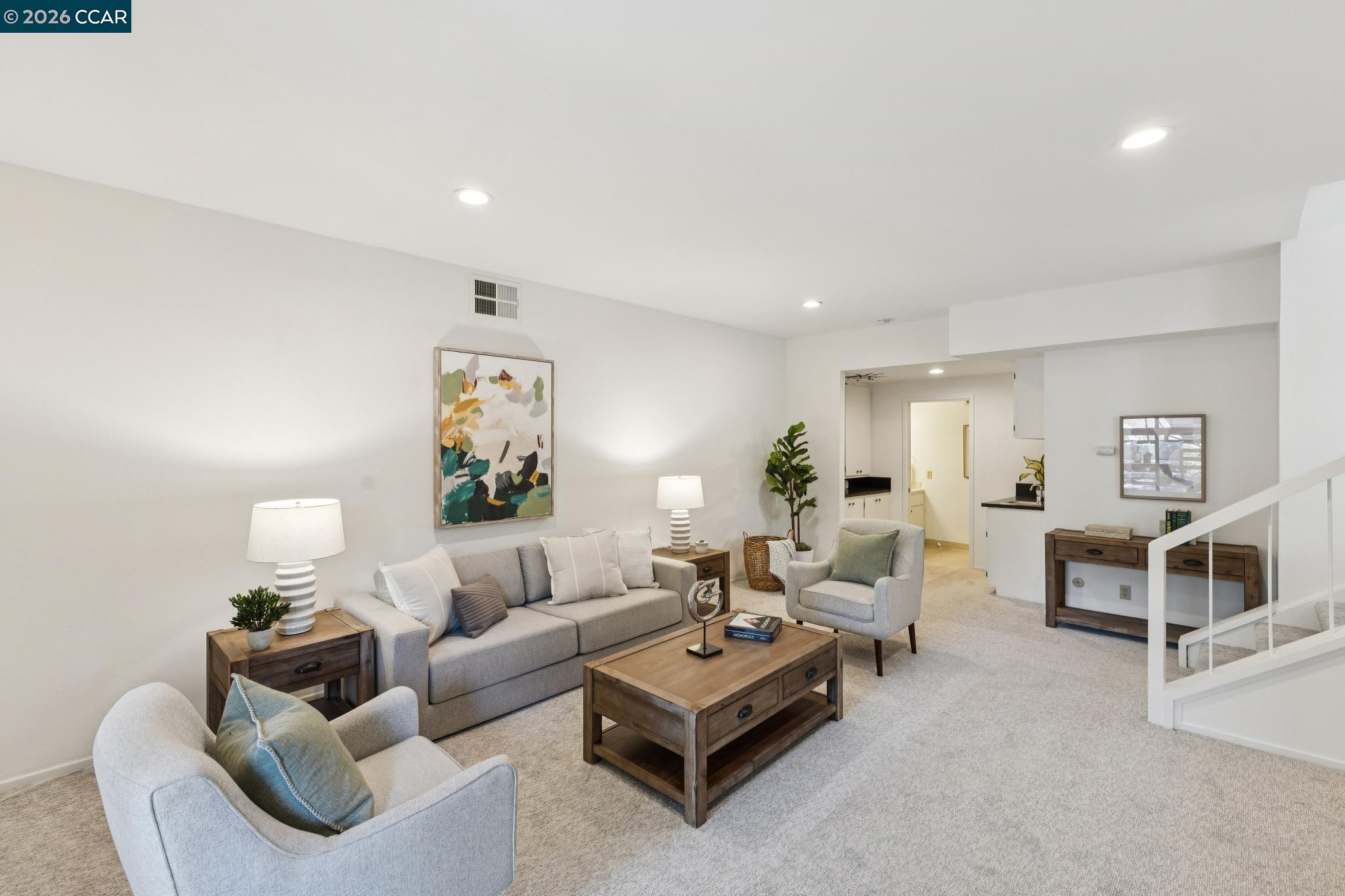 Detail Gallery Image 20 of 39 For 39 Saint Stephens Dr, Orinda,  CA 94563 - 4 Beds | 2/1 Baths