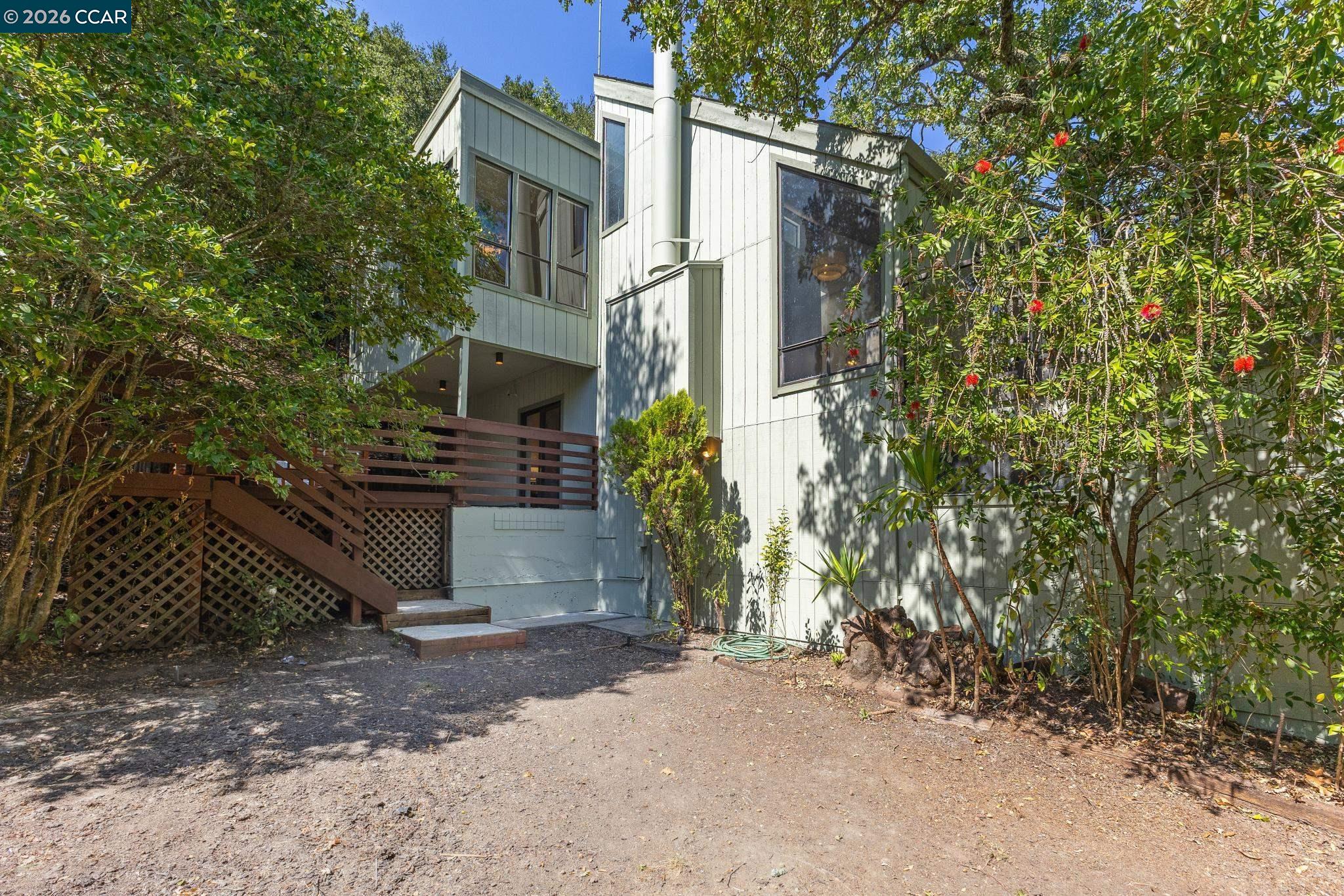 Detail Gallery Image 37 of 39 For 39 Saint Stephens Dr, Orinda,  CA 94563 - 4 Beds | 2/1 Baths