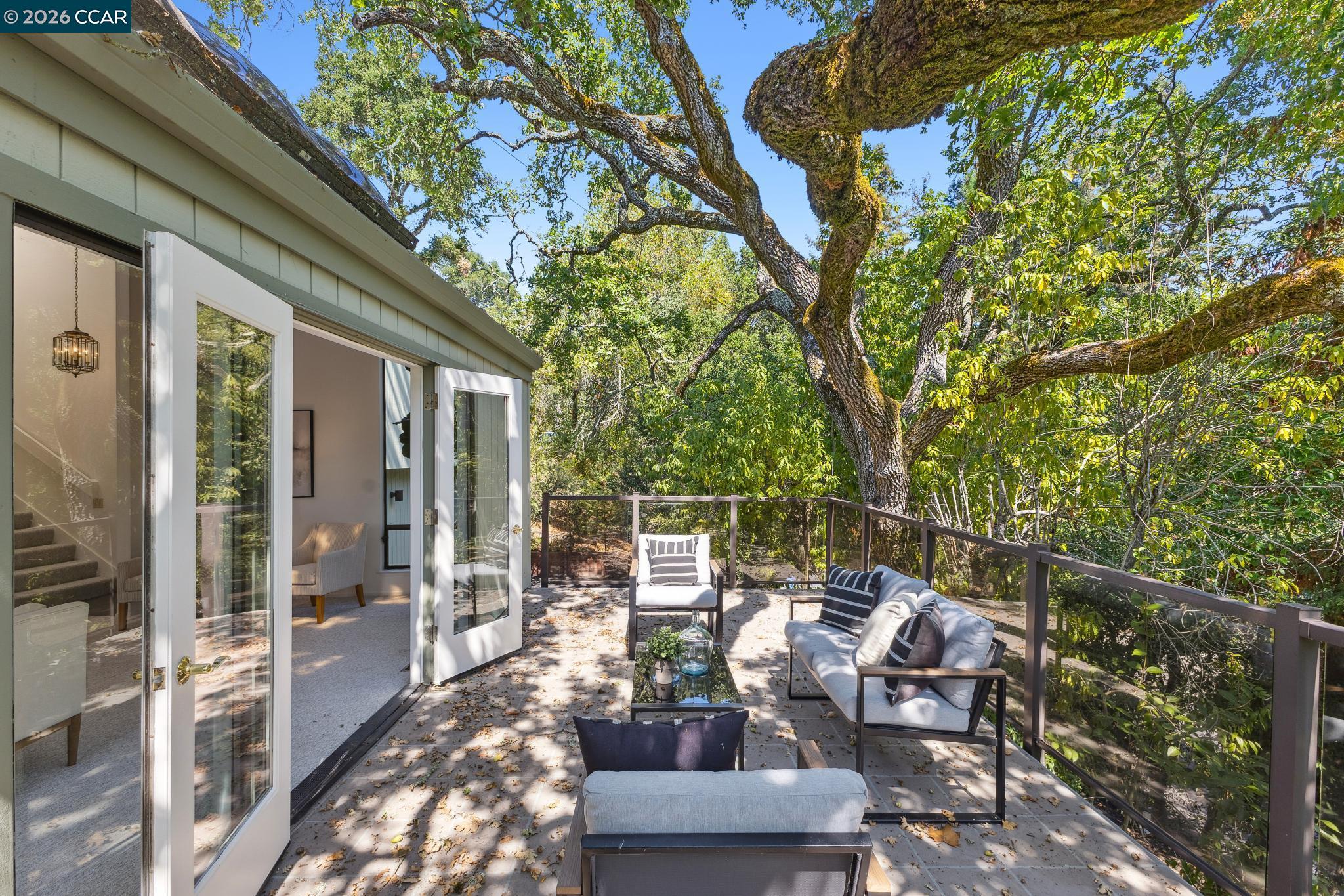 Detail Gallery Image 7 of 39 For 39 Saint Stephens Dr, Orinda,  CA 94563 - 4 Beds | 2/1 Baths