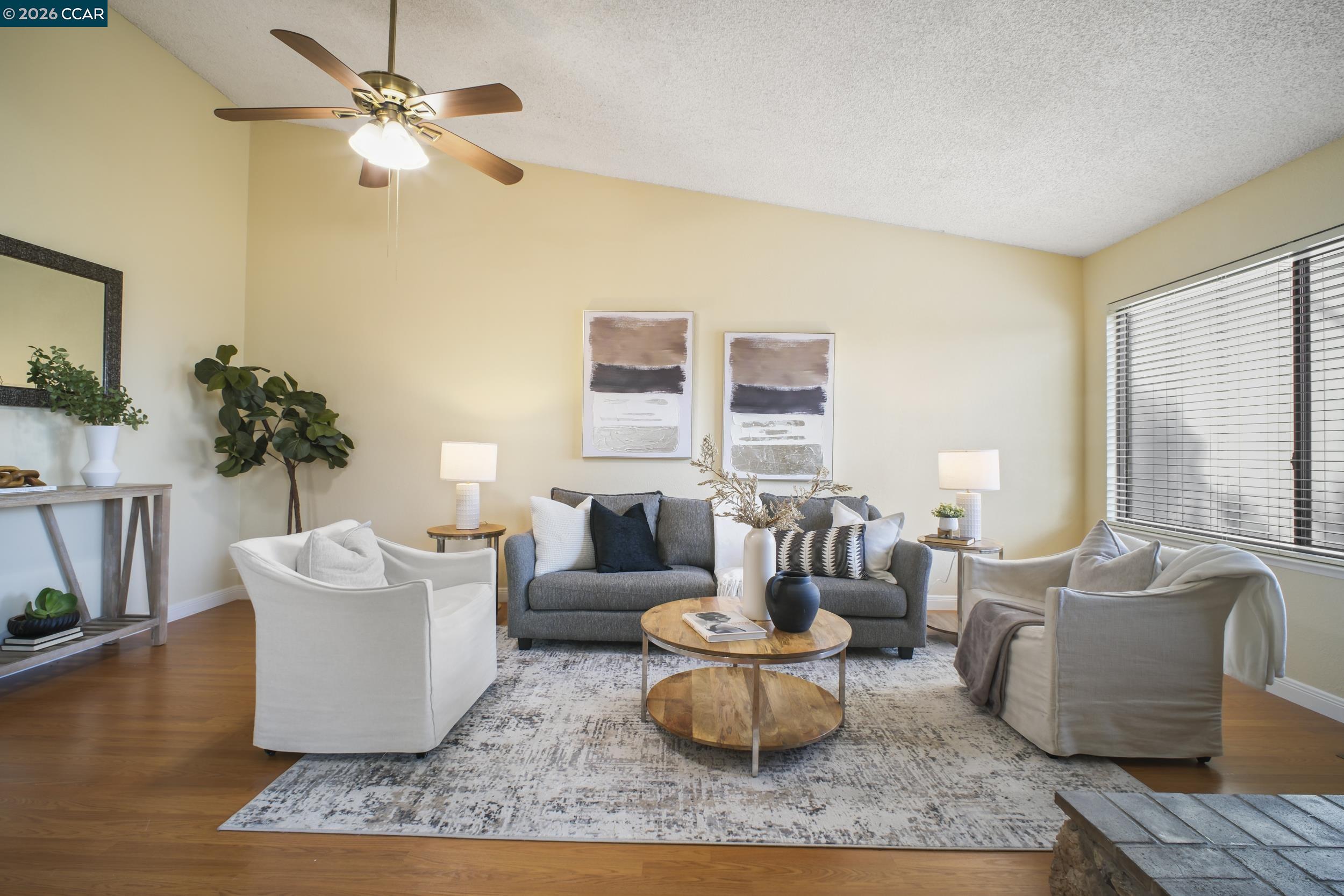 Front Image Thumbnail for CC41122785