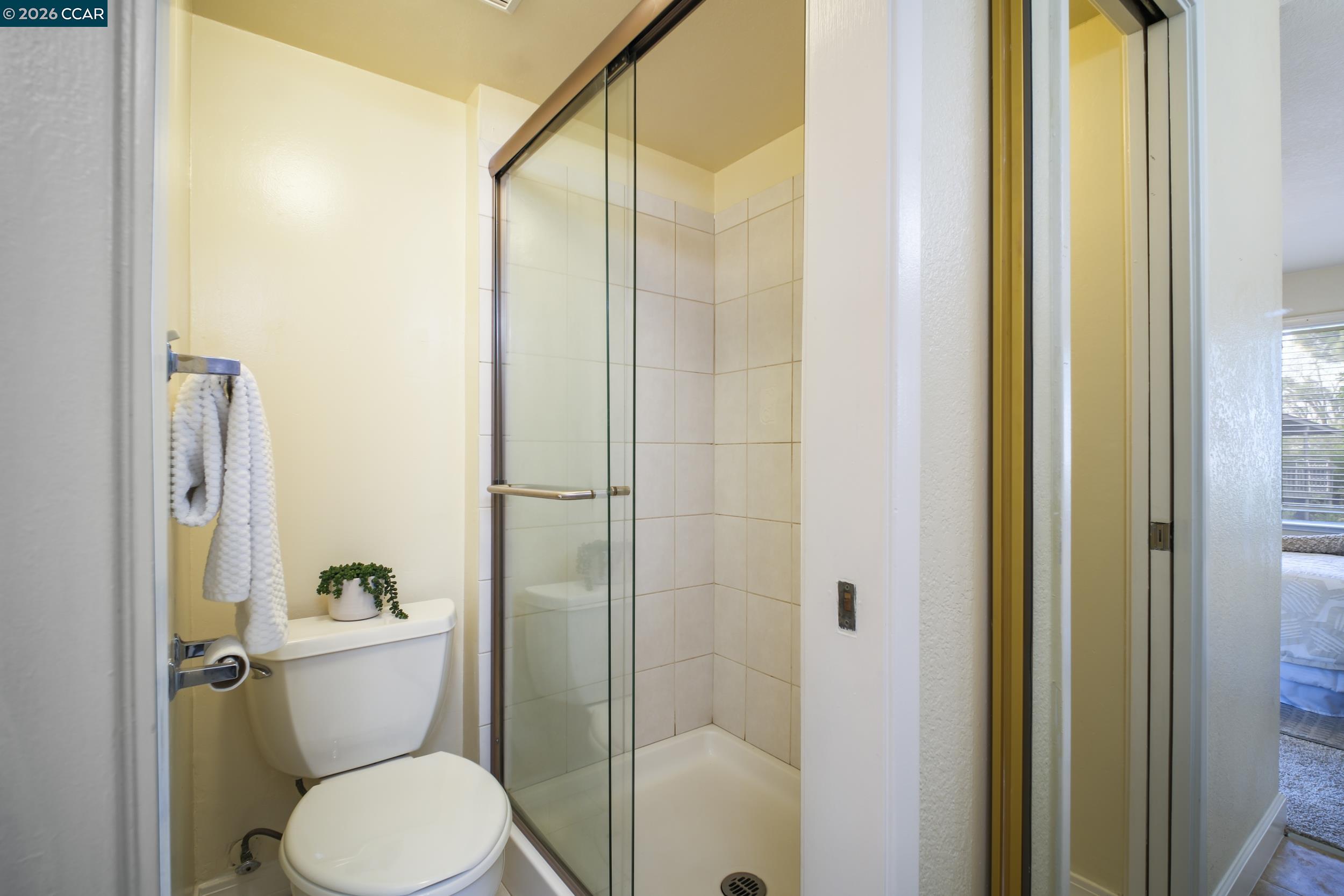 Photo #23: 41122785 Listing: Photo #23