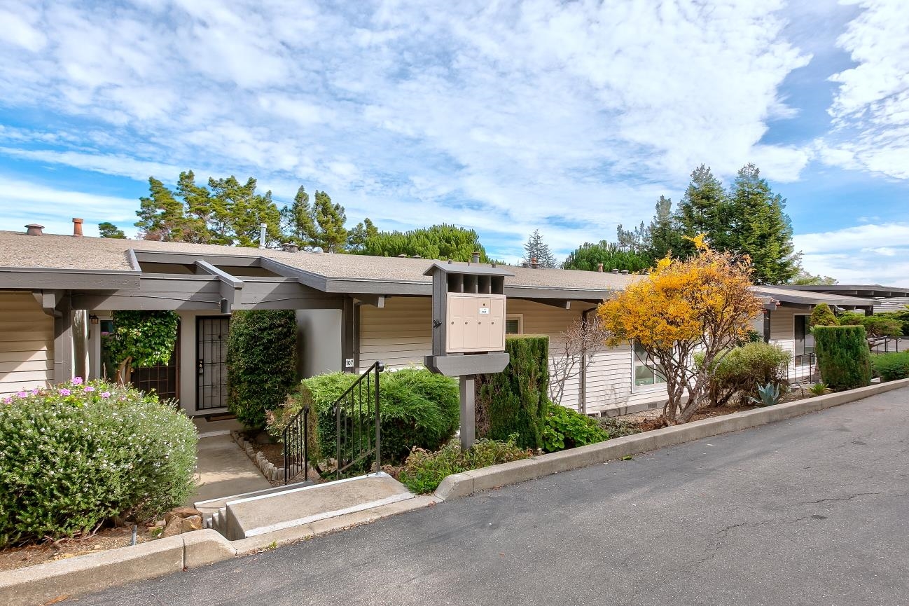 Photo #2: 41122787 Listing: Photo #2