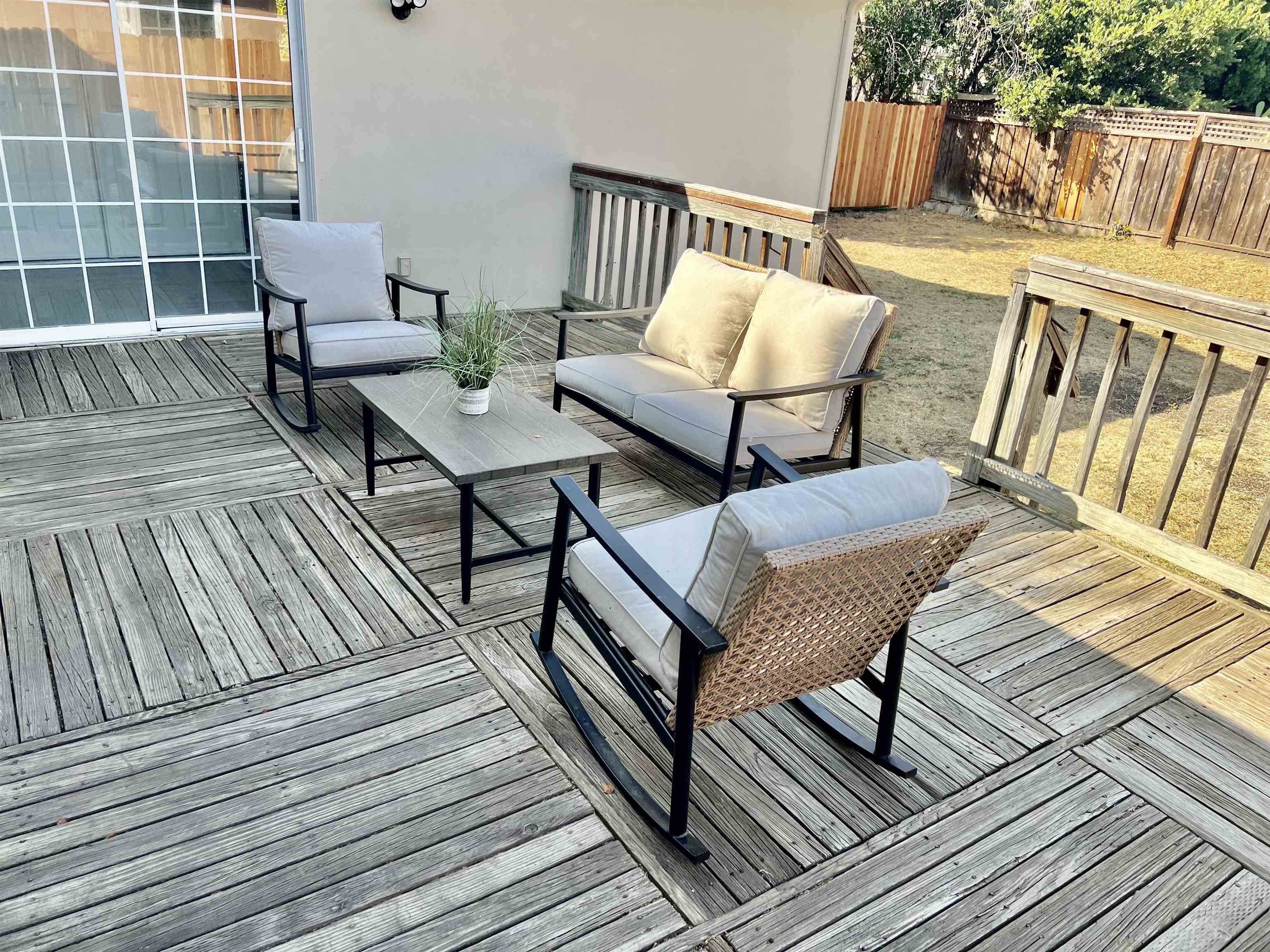 Detail Gallery Image 12 of 14 For 25696 Lander Ave, Hayward,  CA 94544 - 4 Beds | 2 Baths