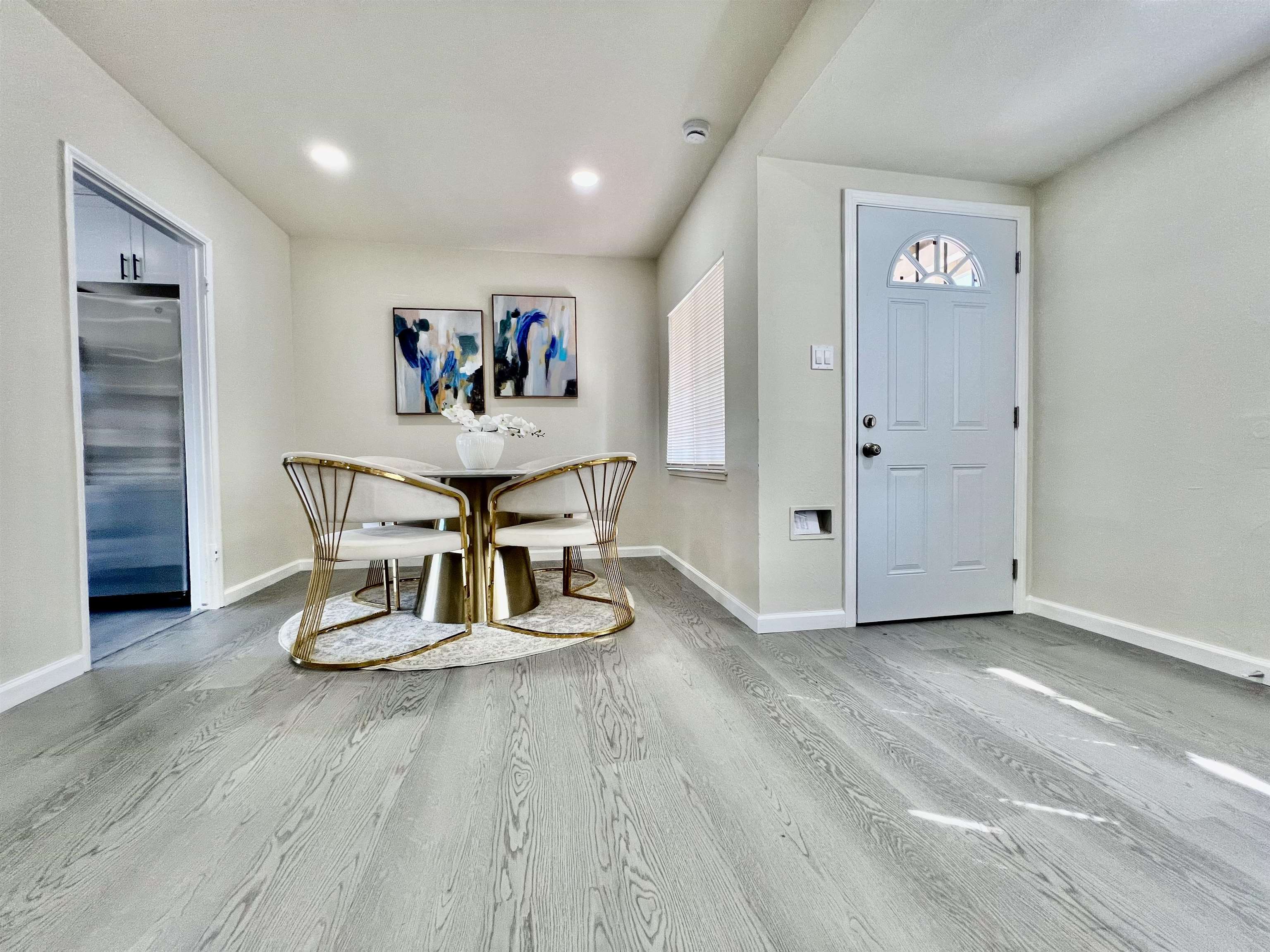 Detail Gallery Image 3 of 14 For 25696 Lander Ave, Hayward,  CA 94544 - 4 Beds | 2 Baths