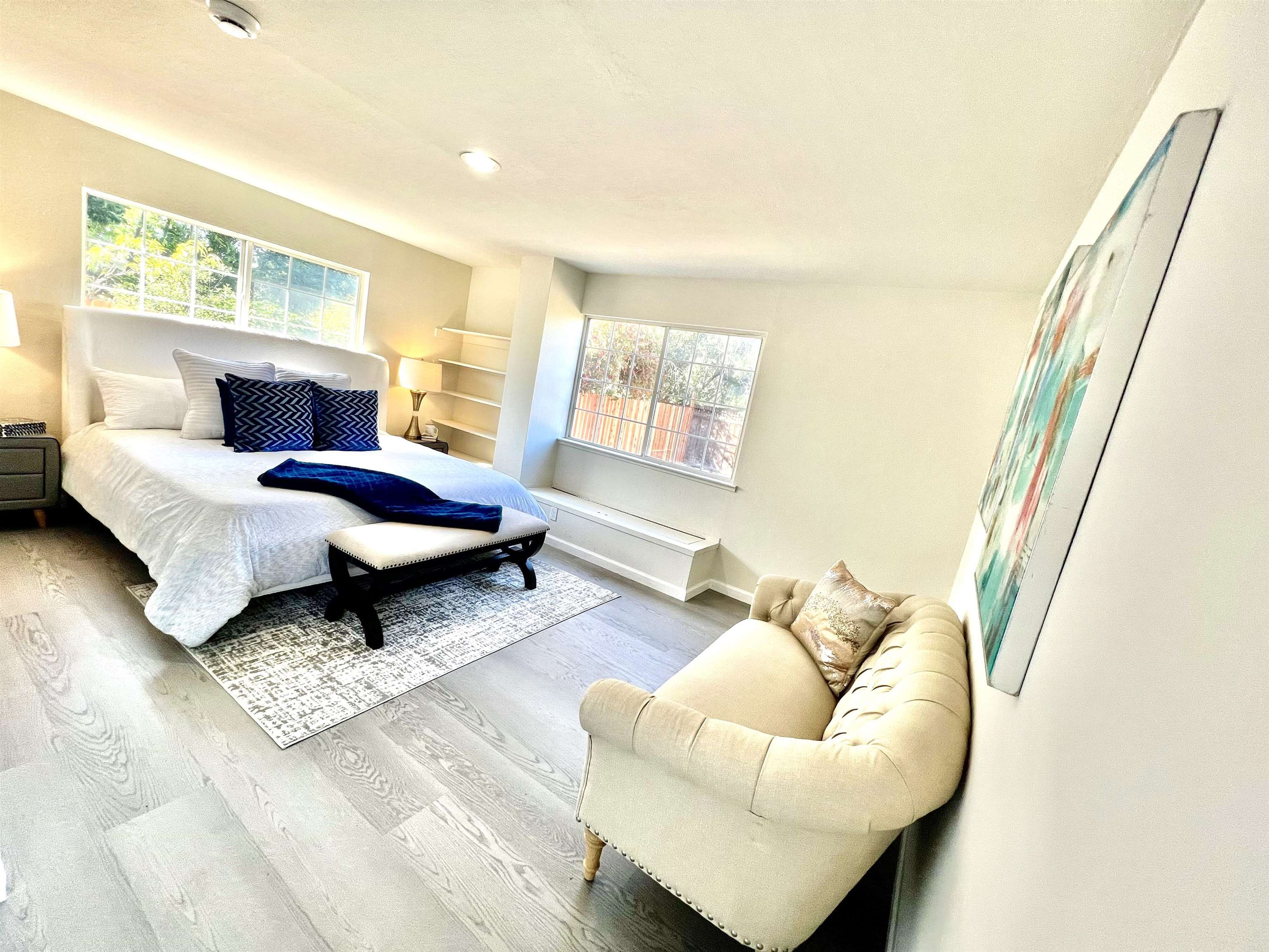 Detail Gallery Image 5 of 14 For 25696 Lander Ave, Hayward,  CA 94544 - 4 Beds | 2 Baths