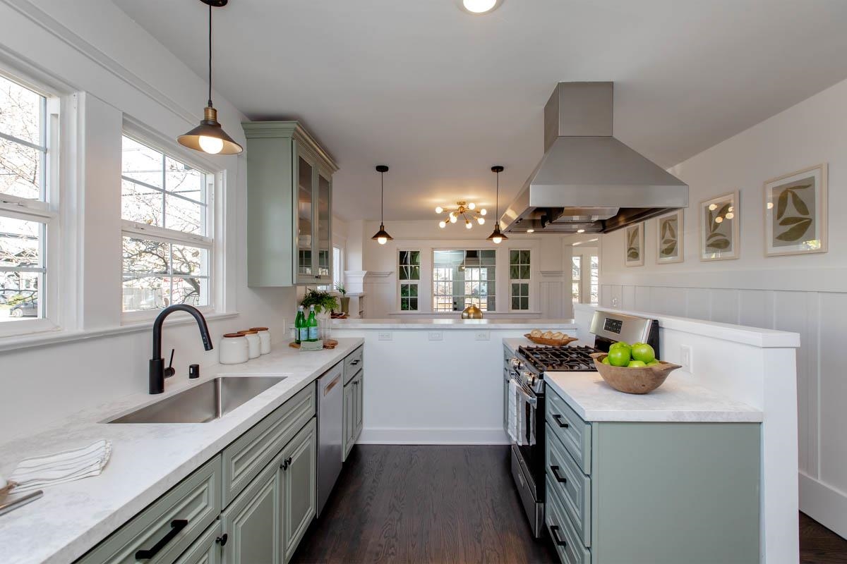 Detail Gallery Image 22 of 60 For 3000 Acton St, Berkeley,  CA 94702 - 2 Beds | 1 Baths