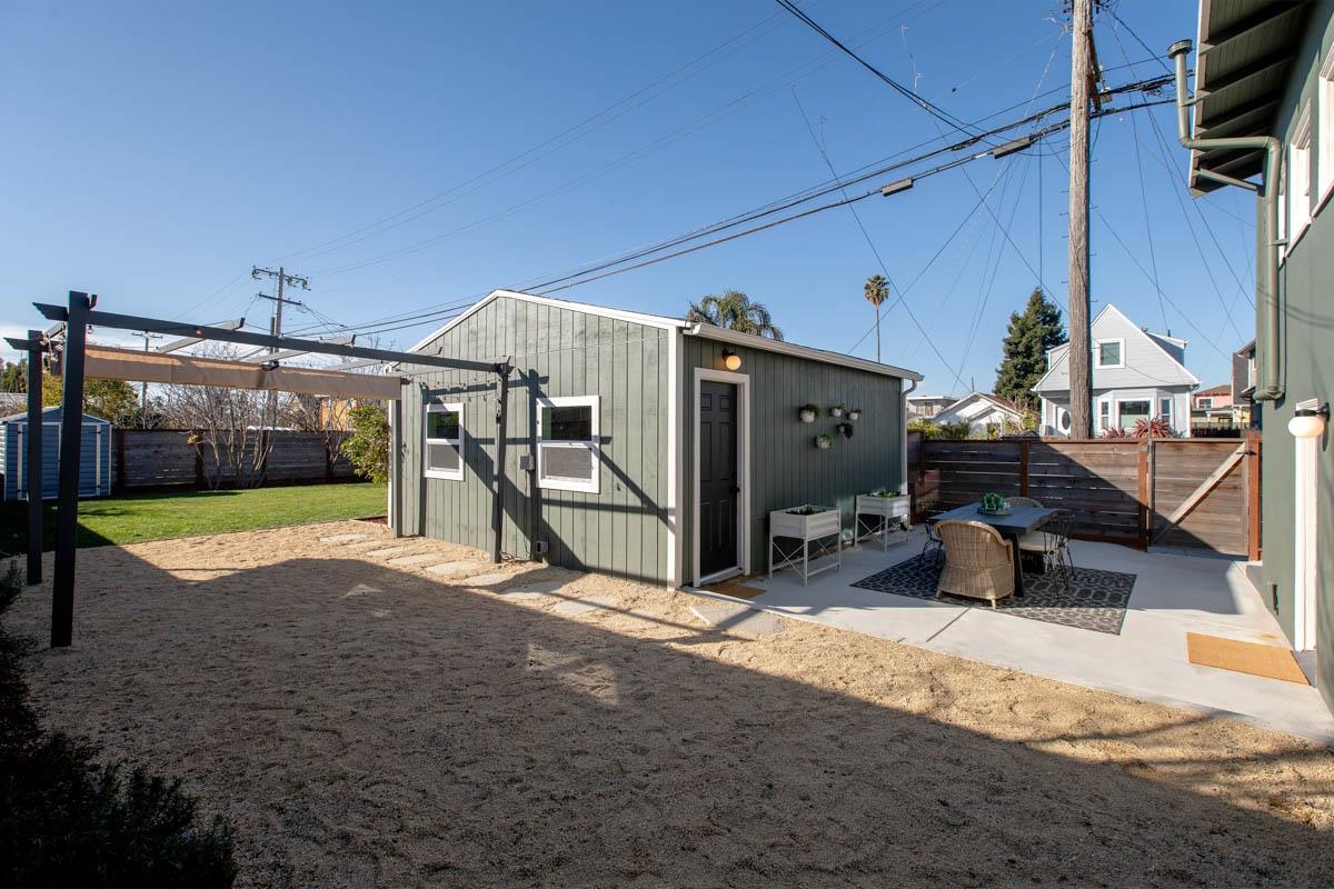 Detail Gallery Image 35 of 60 For 3000 Acton St, Berkeley,  CA 94702 - 2 Beds | 1 Baths